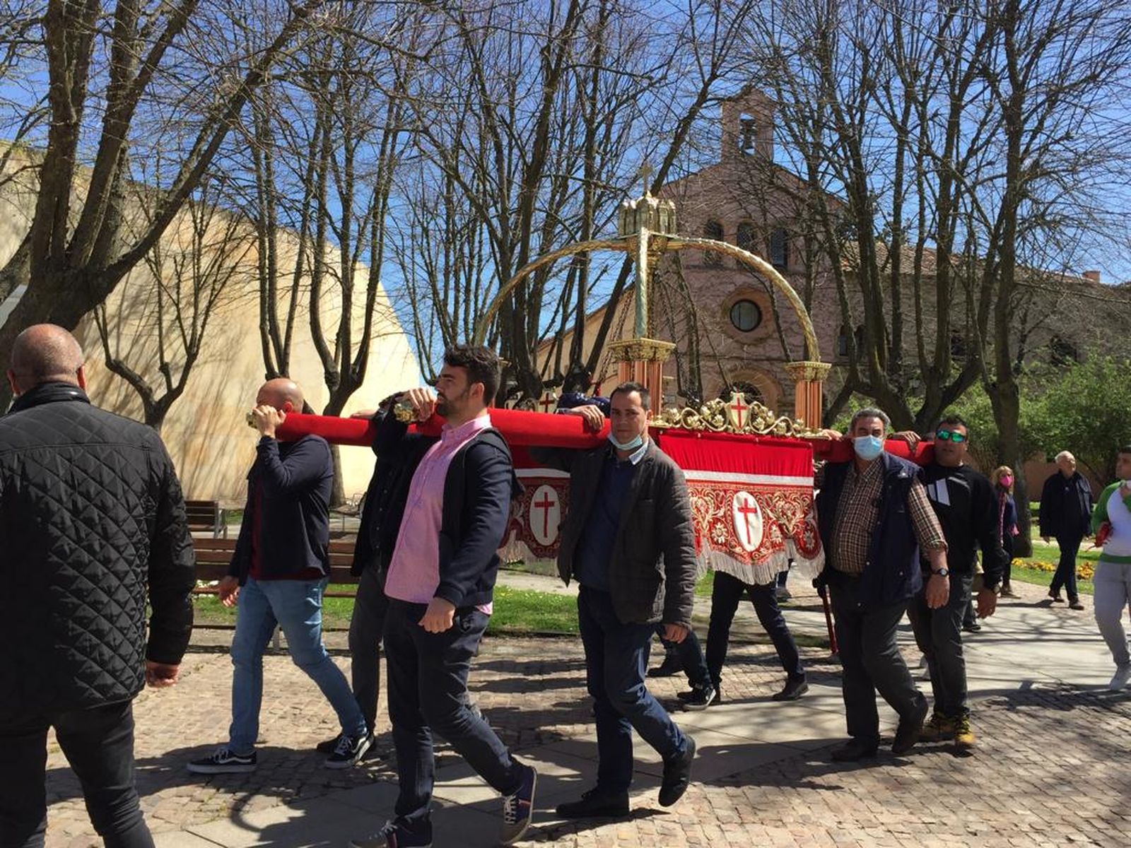 traslado-del-pebetero-torrel-del-salvador