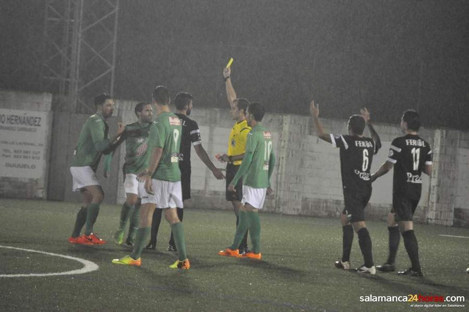 El Municipal se le atraganta al Racing de Ferrol