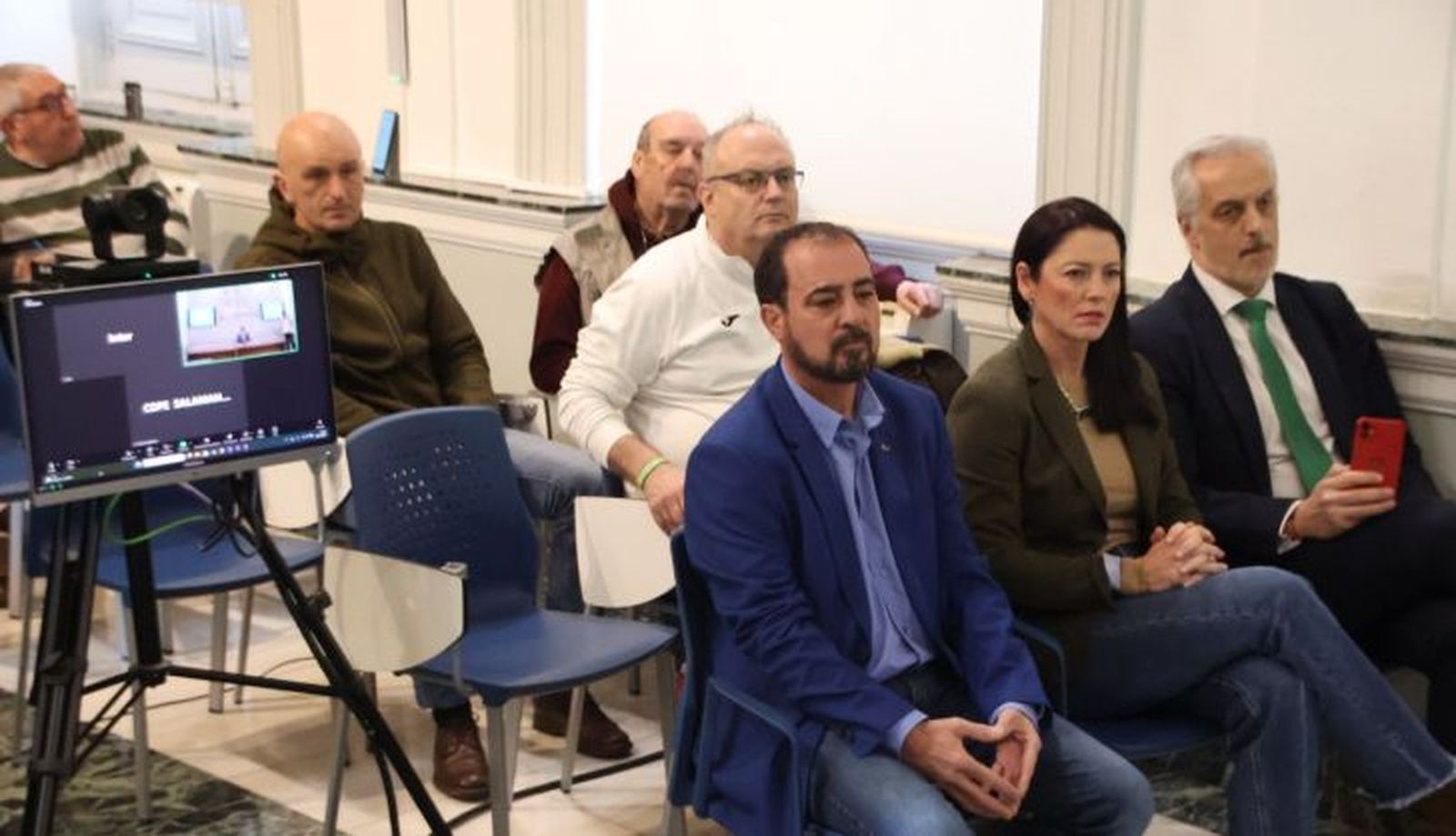 Celestino del Teso, informa de asuntos relacionados con el Grupo VOX en la Diputación Provincial Celestino del Teso, informa de asuntos relacionados con el Grupo VOX en la Diputación Provincial