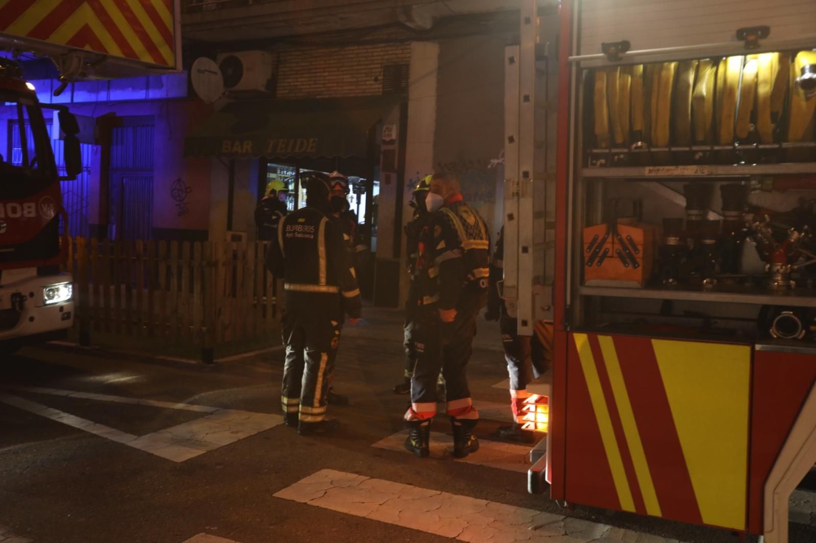 Un problema en el cuadro de la luz de un establecimiento moviliza a los bomberos