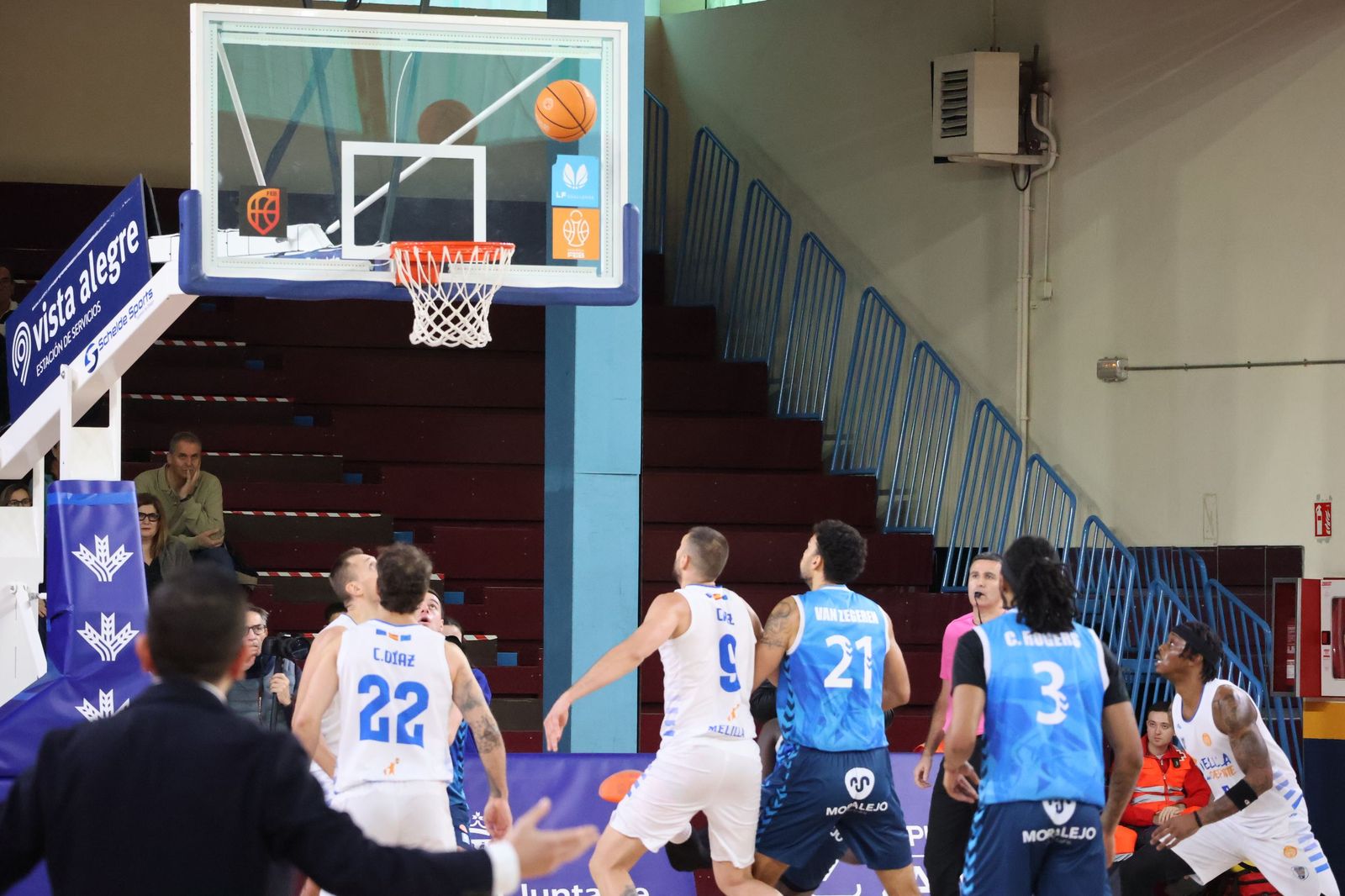GALERÍA | El CB Zamora recibe al Melilla Baloncesto en busca de la victoria en su primer partido del año