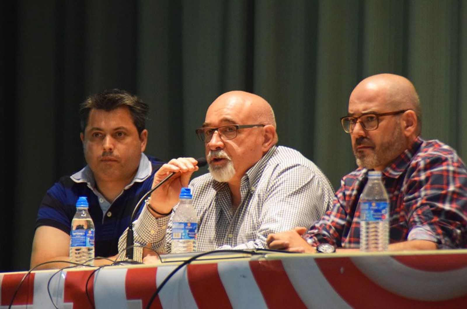 Manolo asamblea zamora