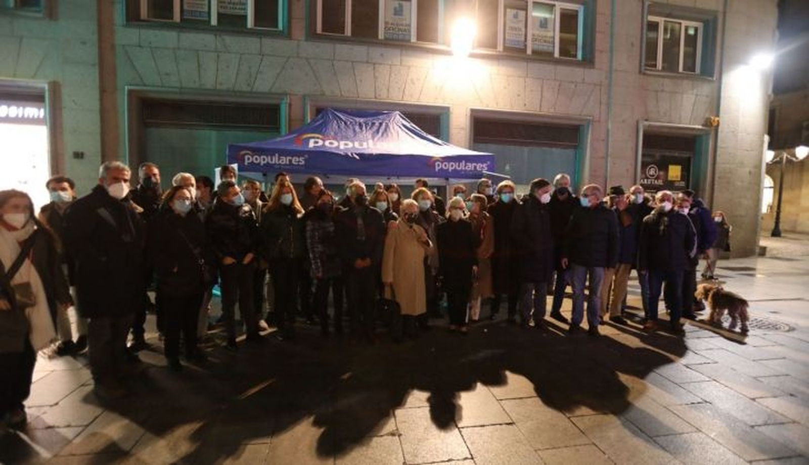 El PP de Salamanca en la carpa que han instalado en la calle Toro 