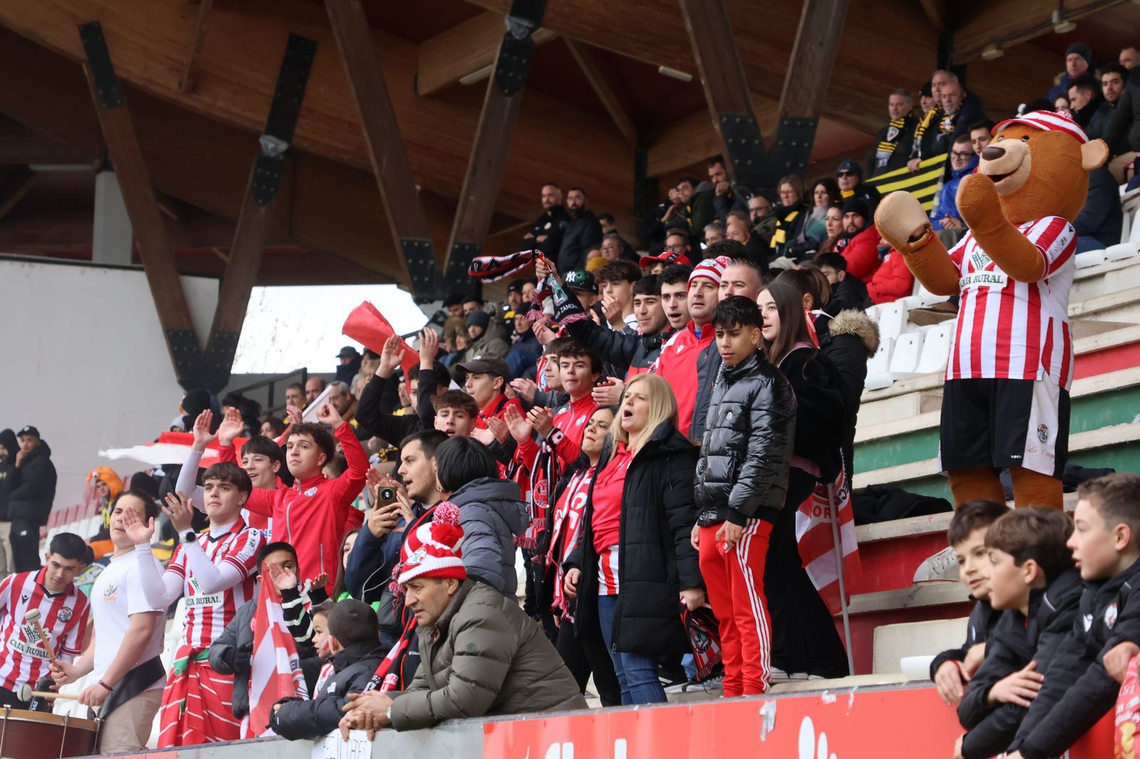 Zamora CF - Barakaldo (44).JPG