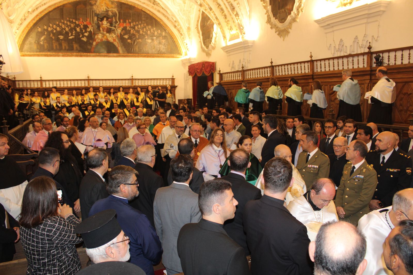 investidura-como-doctor-honoris-causa-de-la-universidad-pontific-31