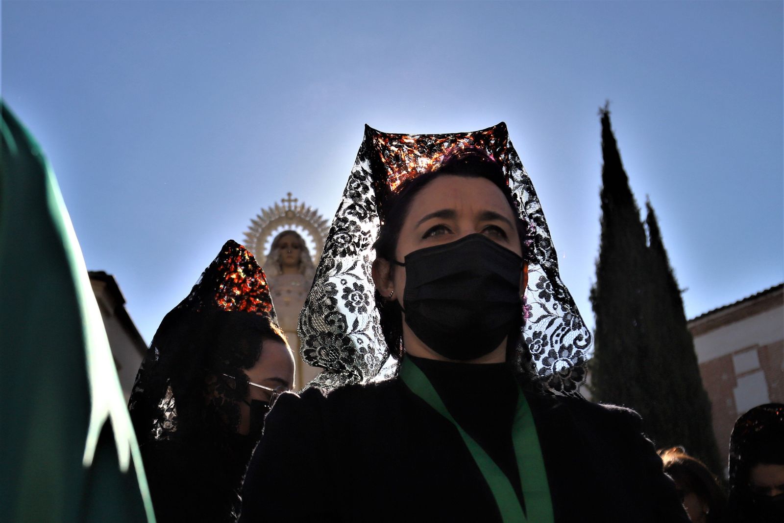 Un instante del recorrido de la Cofradía de la Esperanza Foto: María Lorenzo