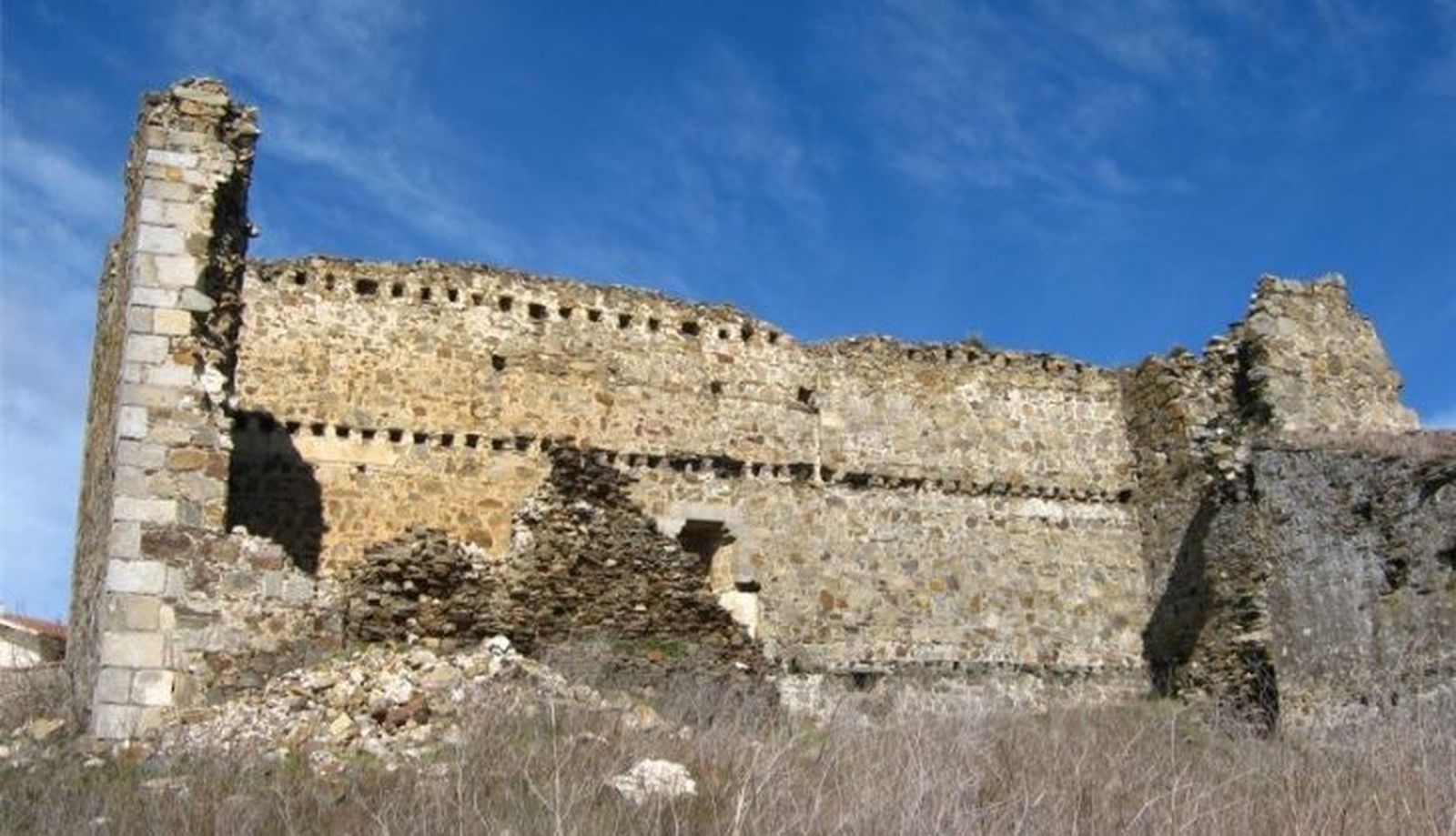 Castillo de Salvatierra de Tormes, declarado BIC 