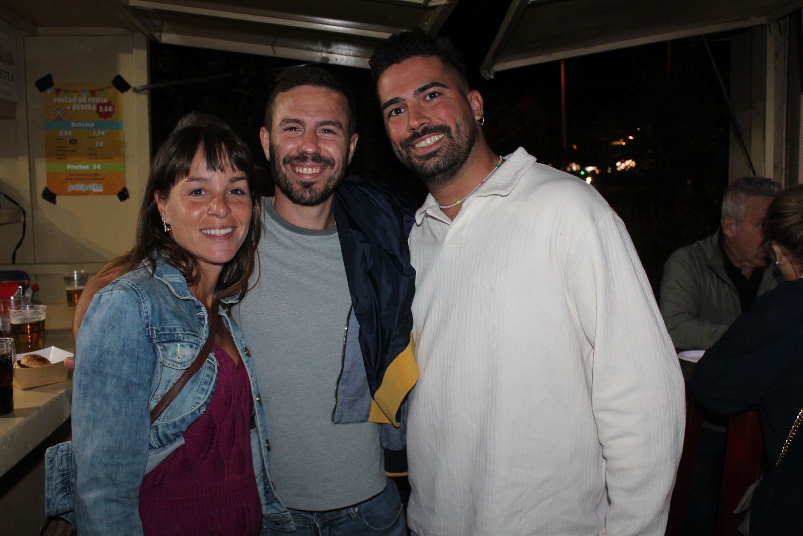 Ambiente en la Feria de Día en la tarde de este lunes