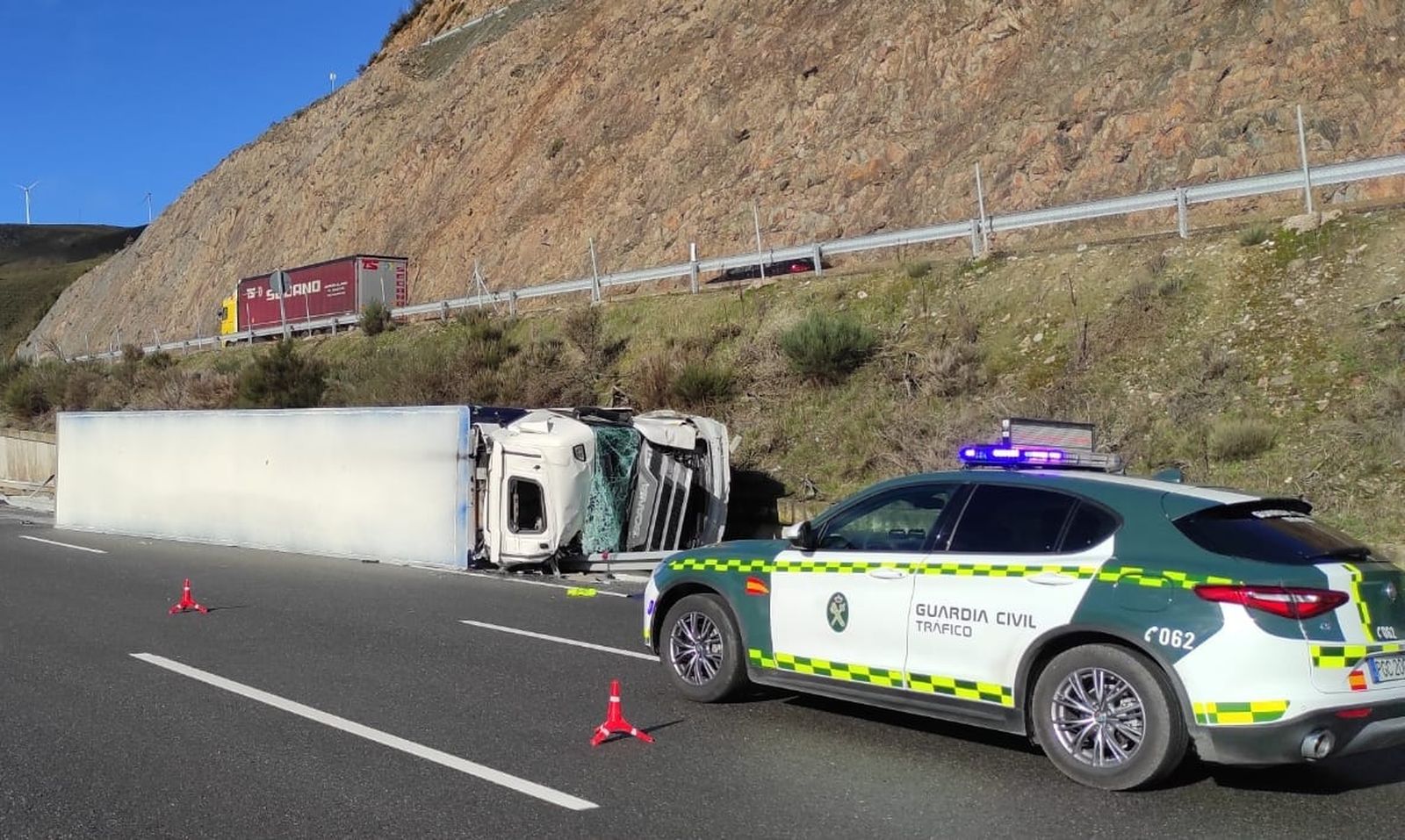 Imagen de un camión siniestrado. Archivo.