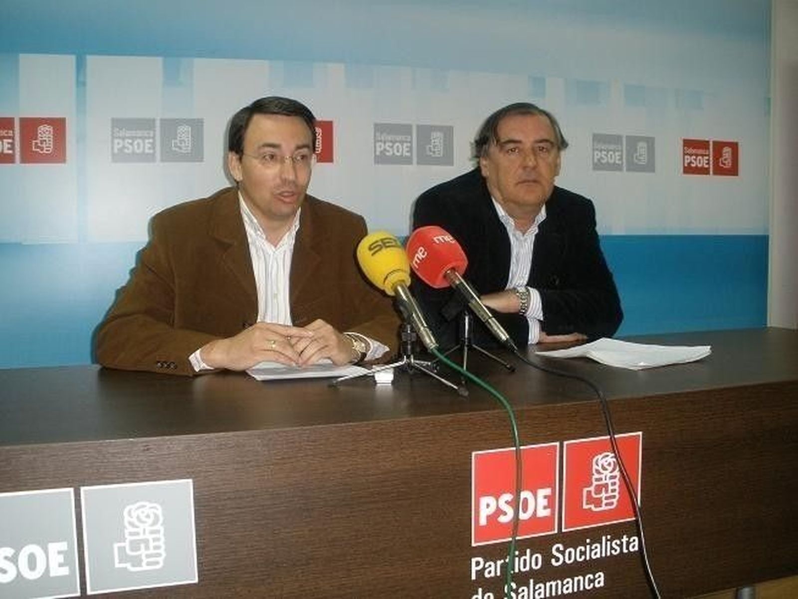 El PSOE pide a Herrera que reabra las urgencias nocturnas como en Castilla‐La Mancha