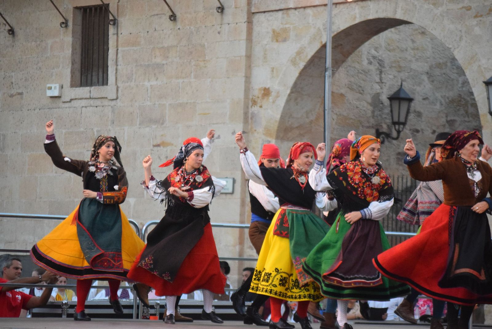 Ceremonia de Apertura del XXI Festival Internacional de Folklore de Zamora (35).JPG