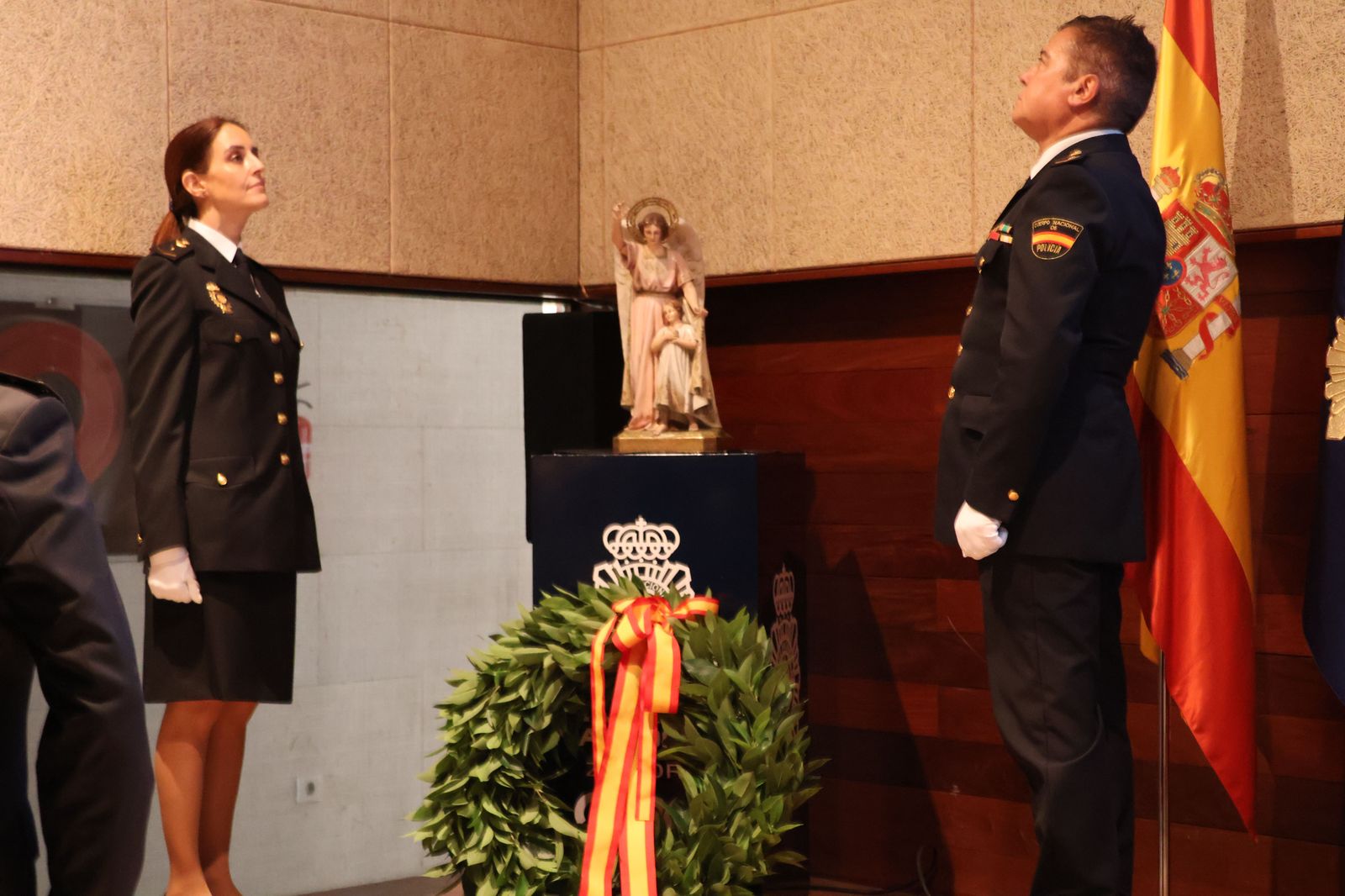 acto-de-homenaje-a-los-policias-nacionales-victimas-del-terrorismo-14