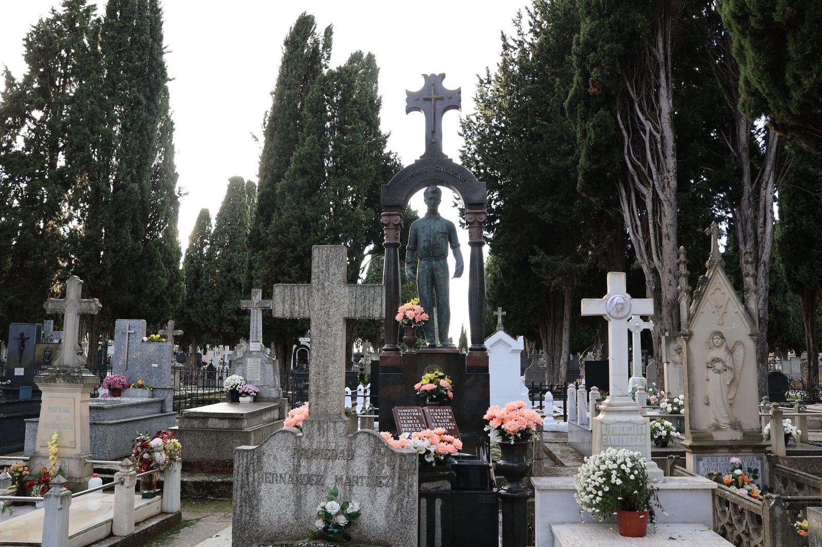 Los misterios del Cementerio municipal de San Atilano