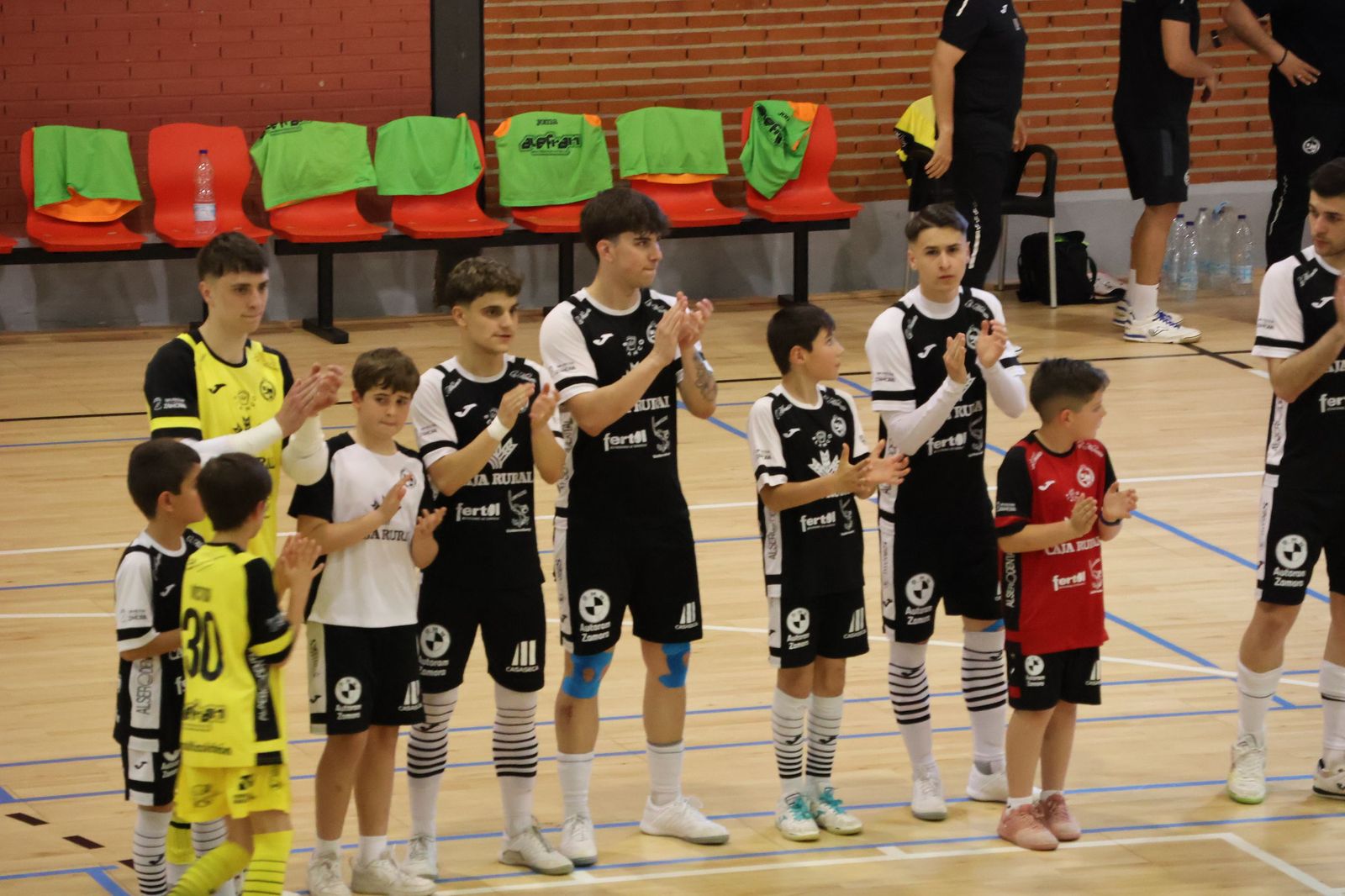 River Sala Zamora - O Esteo FS (1).JPG