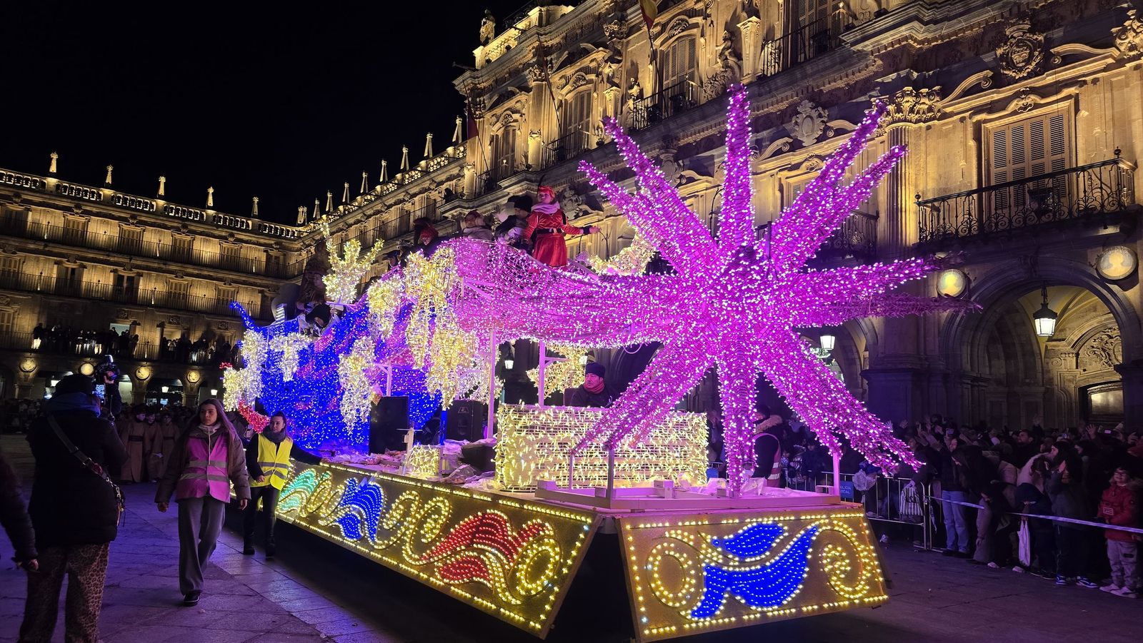 Los Reyes Magos recorren las calles de Salamanca en la Cabalgata 2026