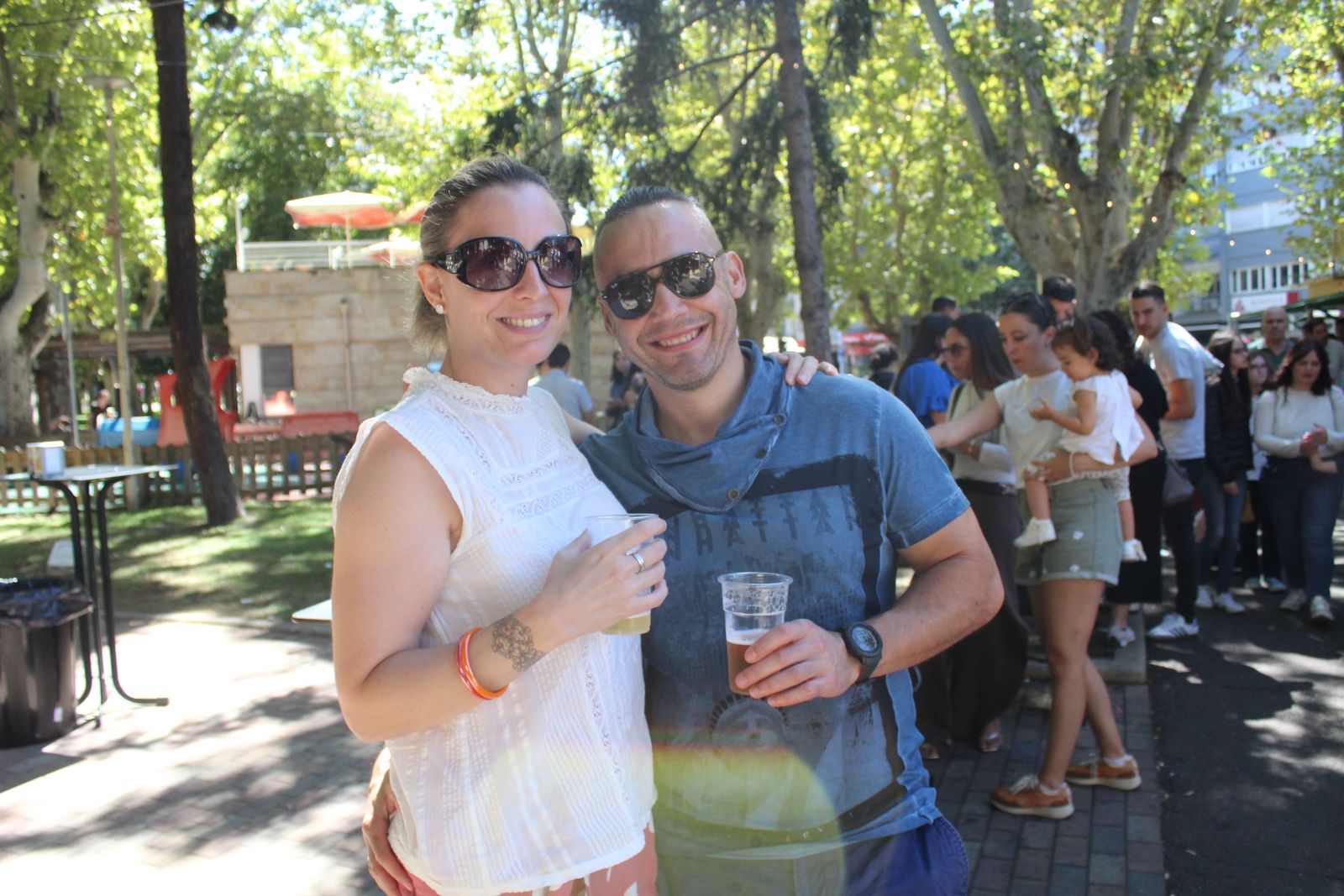 Ambiente en la Feria de Día en el mediodía de este jueves
