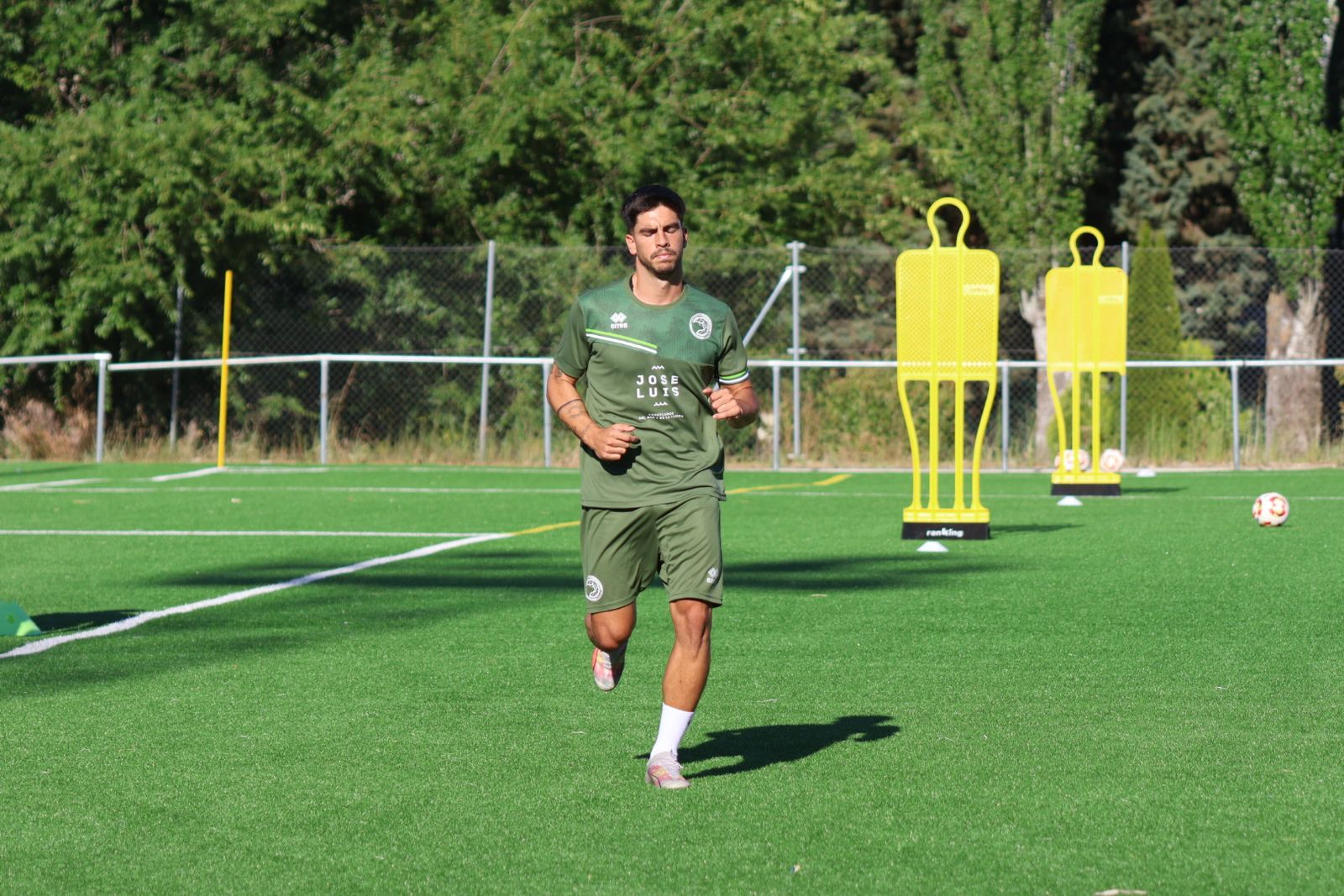 Raúl Prada, en un entrenamiento de Unionistas