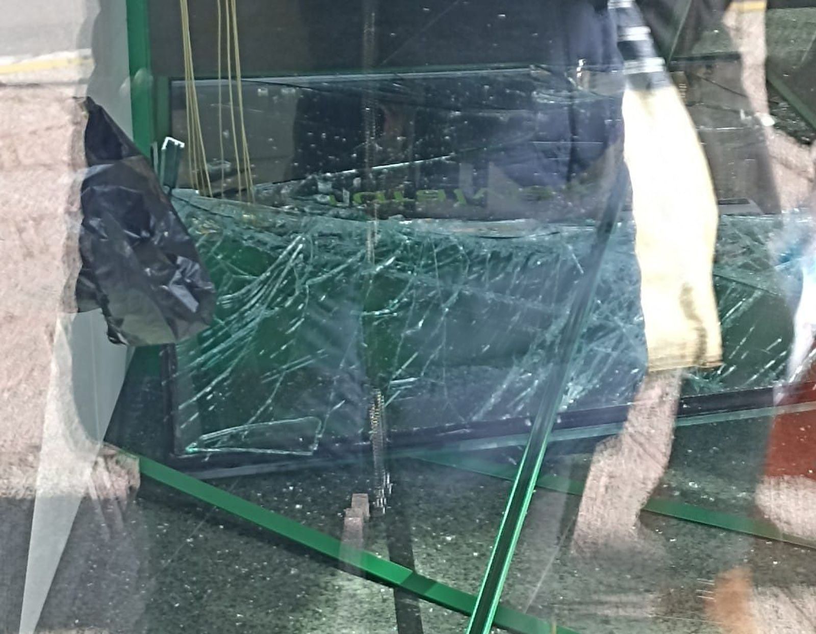 altercado-en-una-sucursal-bancaria-de-santa-marta-de-tormes-2