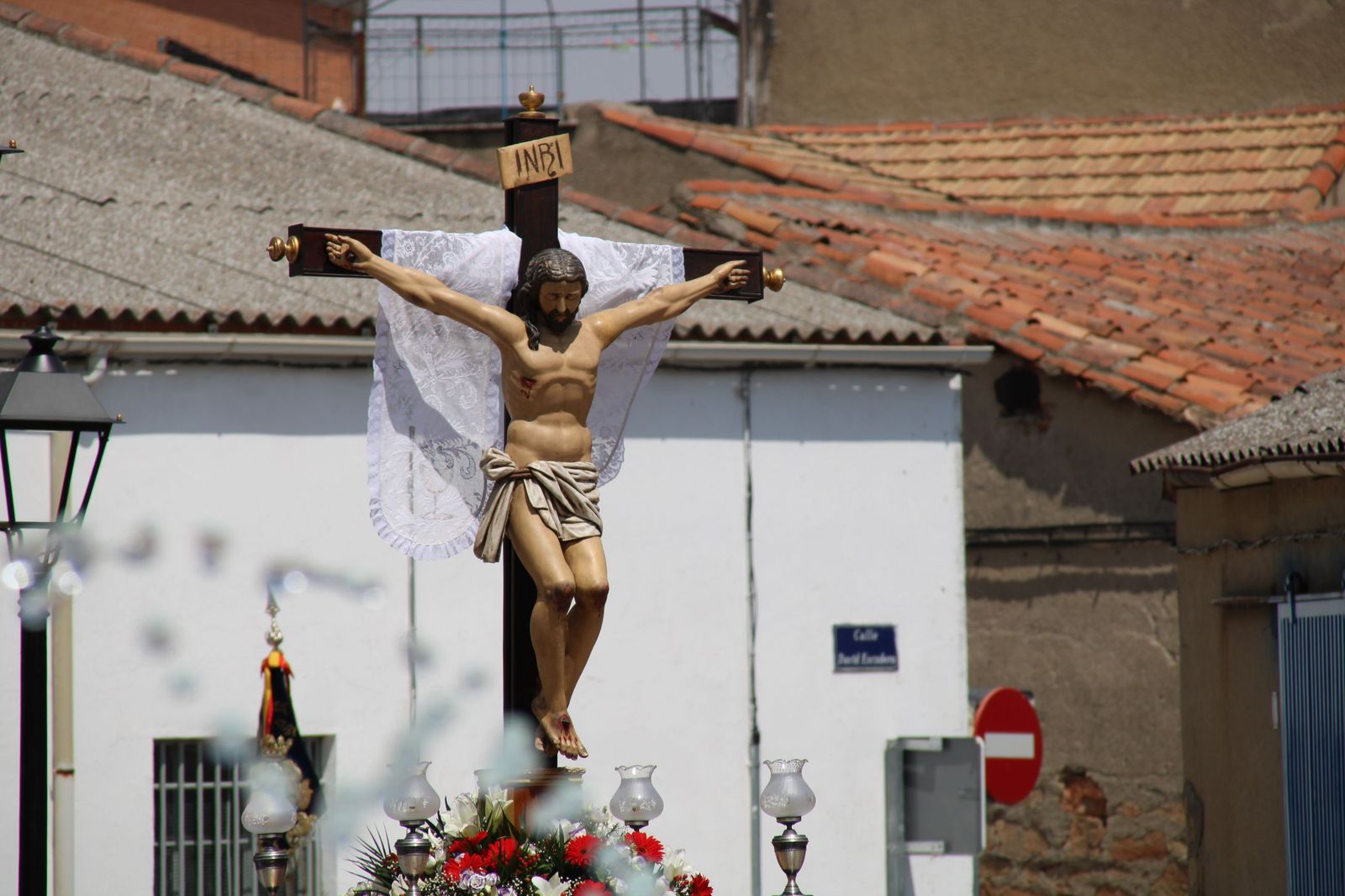 Procesión en honor al Cristo de las Batallas en Castellanos de Moriscos