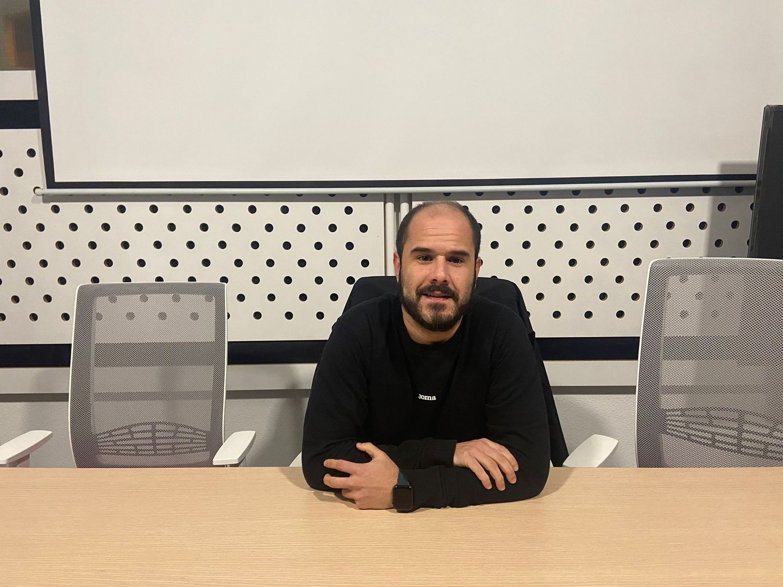 Pablo Rivas en la rueda de prensa