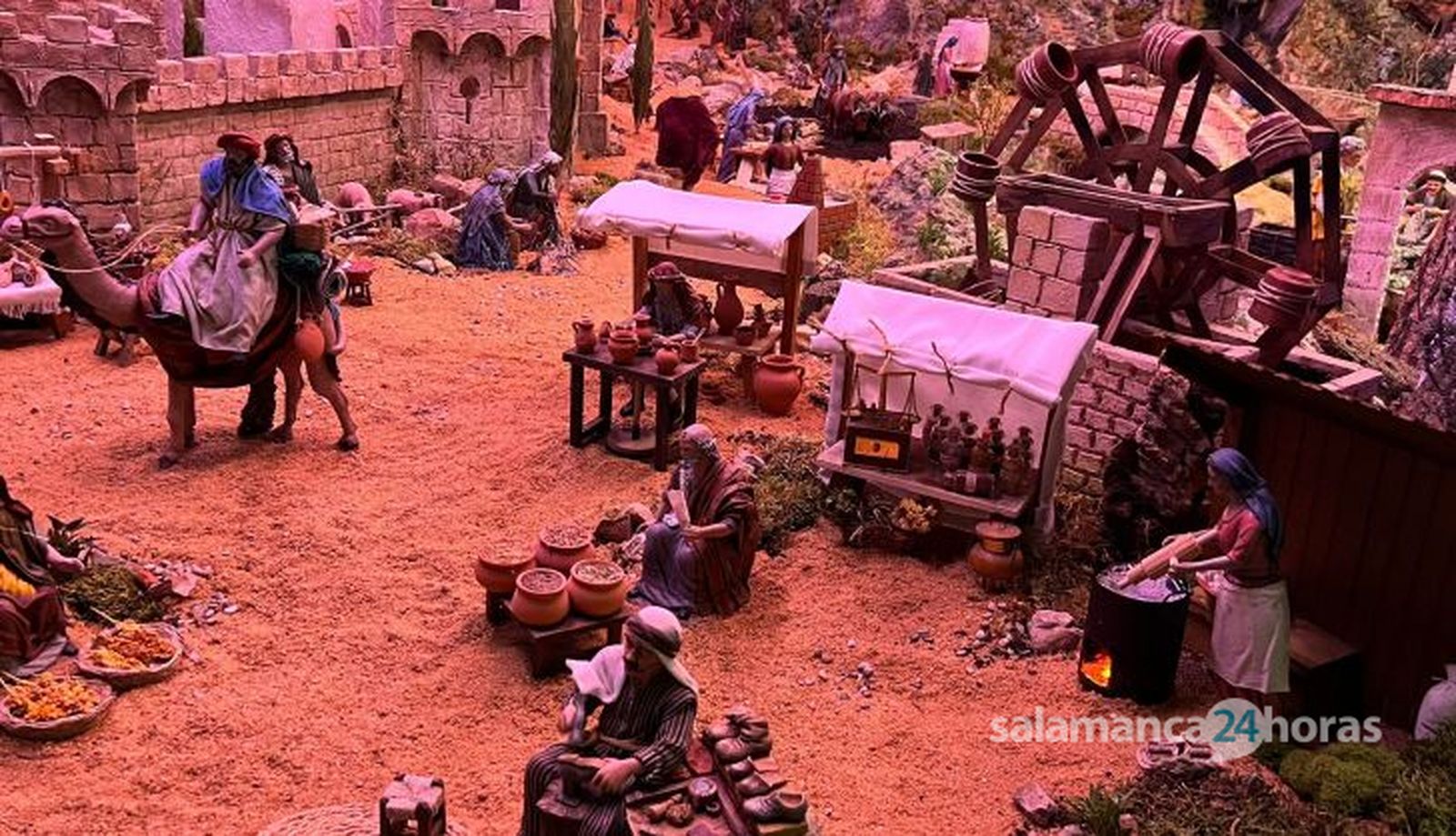 F.G.M. Belén con más de 50 figuras con movimiento situado en una vivienda de Ciudad Rodrigo (1)