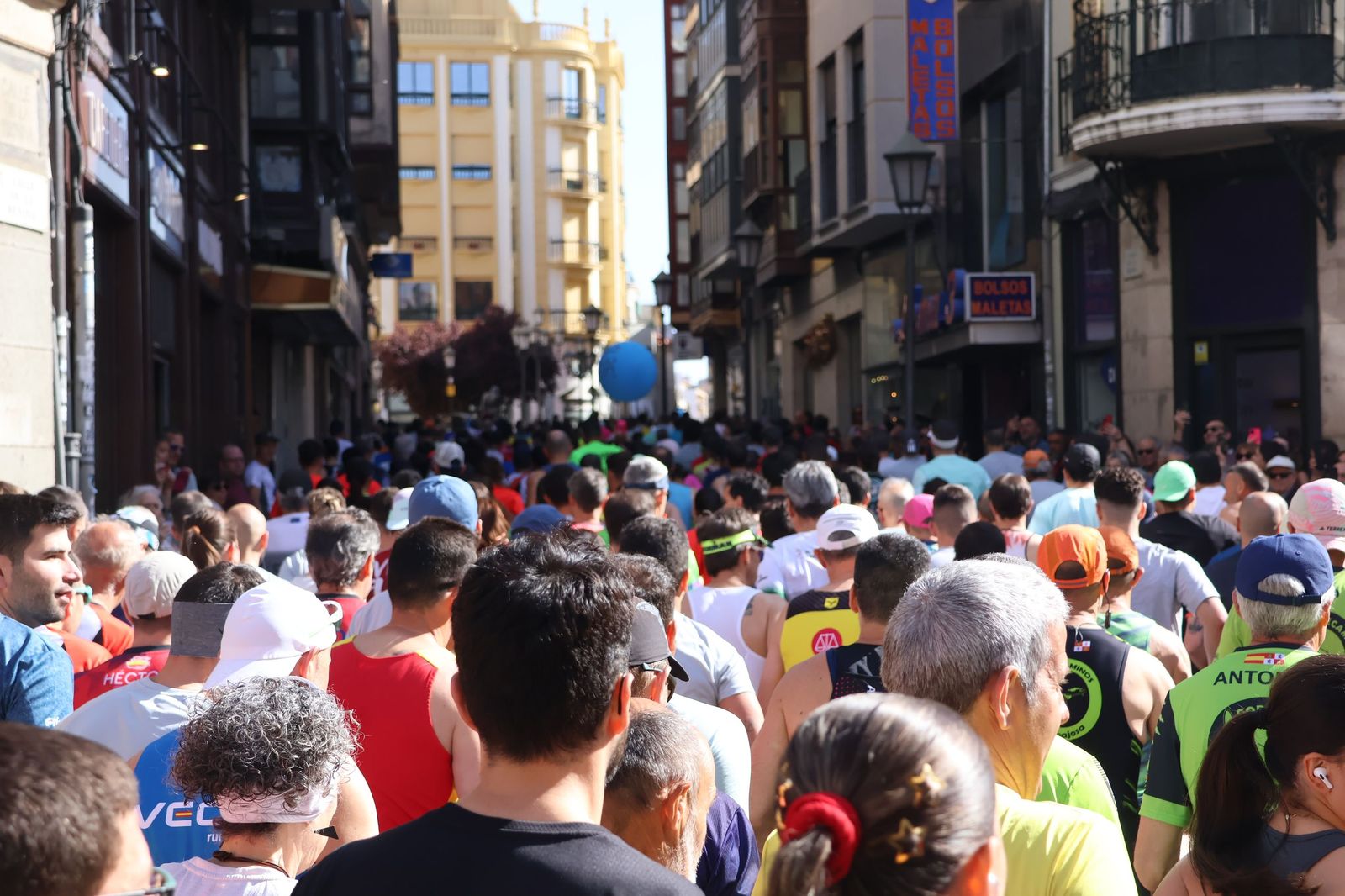 GALERÍA | Zamora arranca su Media Maratón: disfruta de las mejores imágenes de la salida