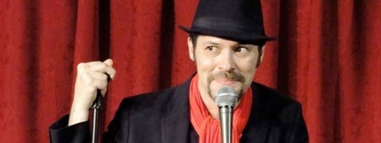 El humor más golfo de Quequé, en el teatro Juan del Enzina