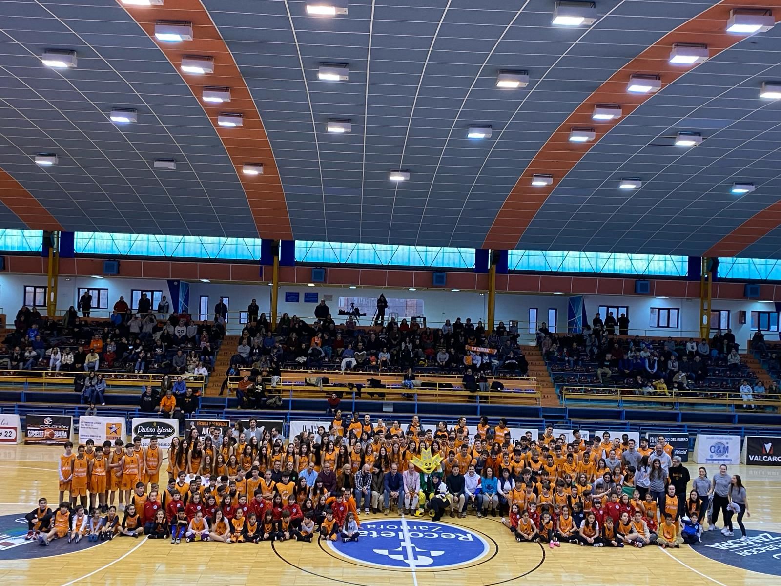 El CD Zamarat presume de cantera en el Día del Club en la temporada pasada.