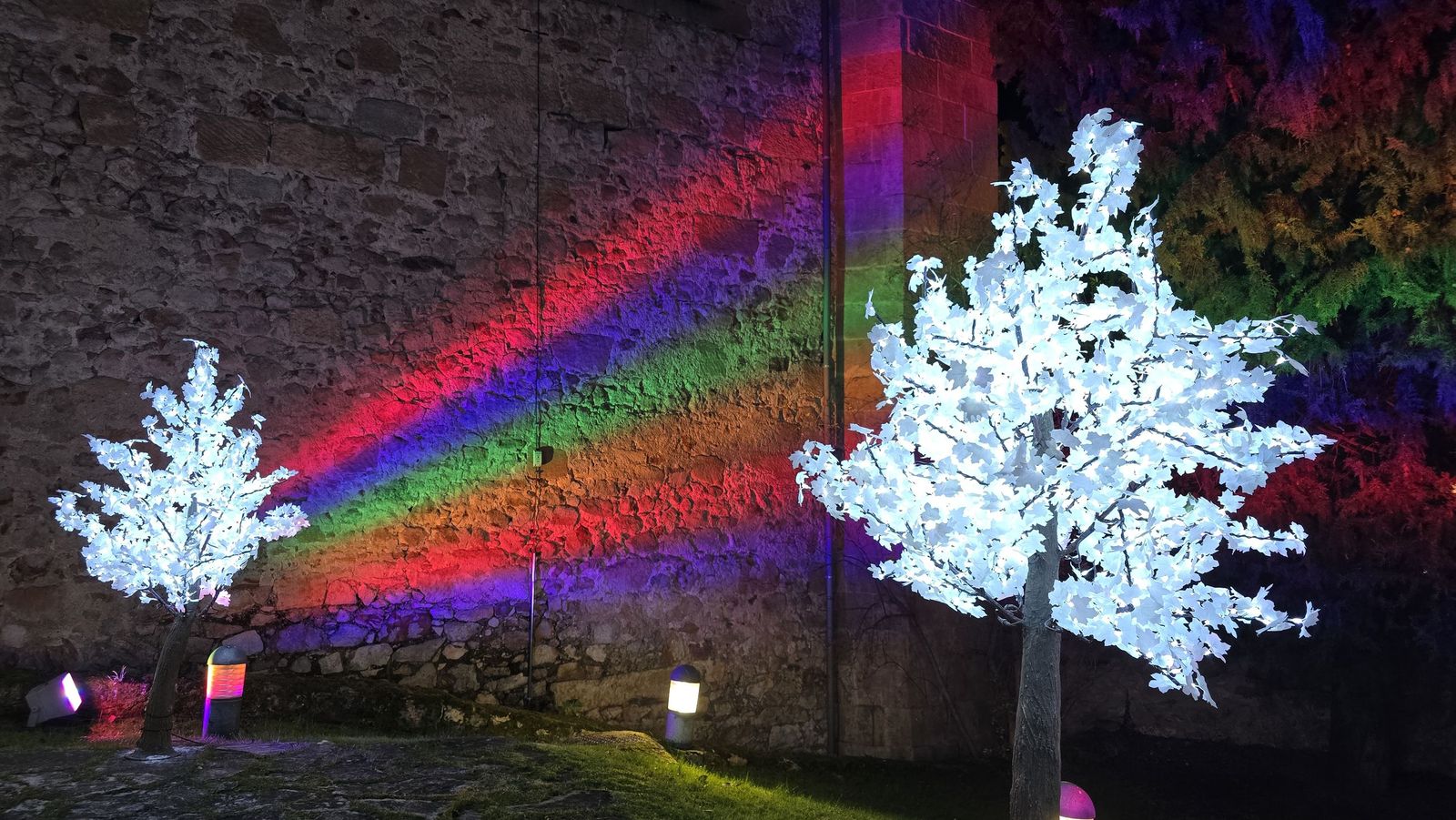 La Plaza Mayor de Salamanca se ilumina con “El Astronauta y la Estrella”: arranca la Navidad