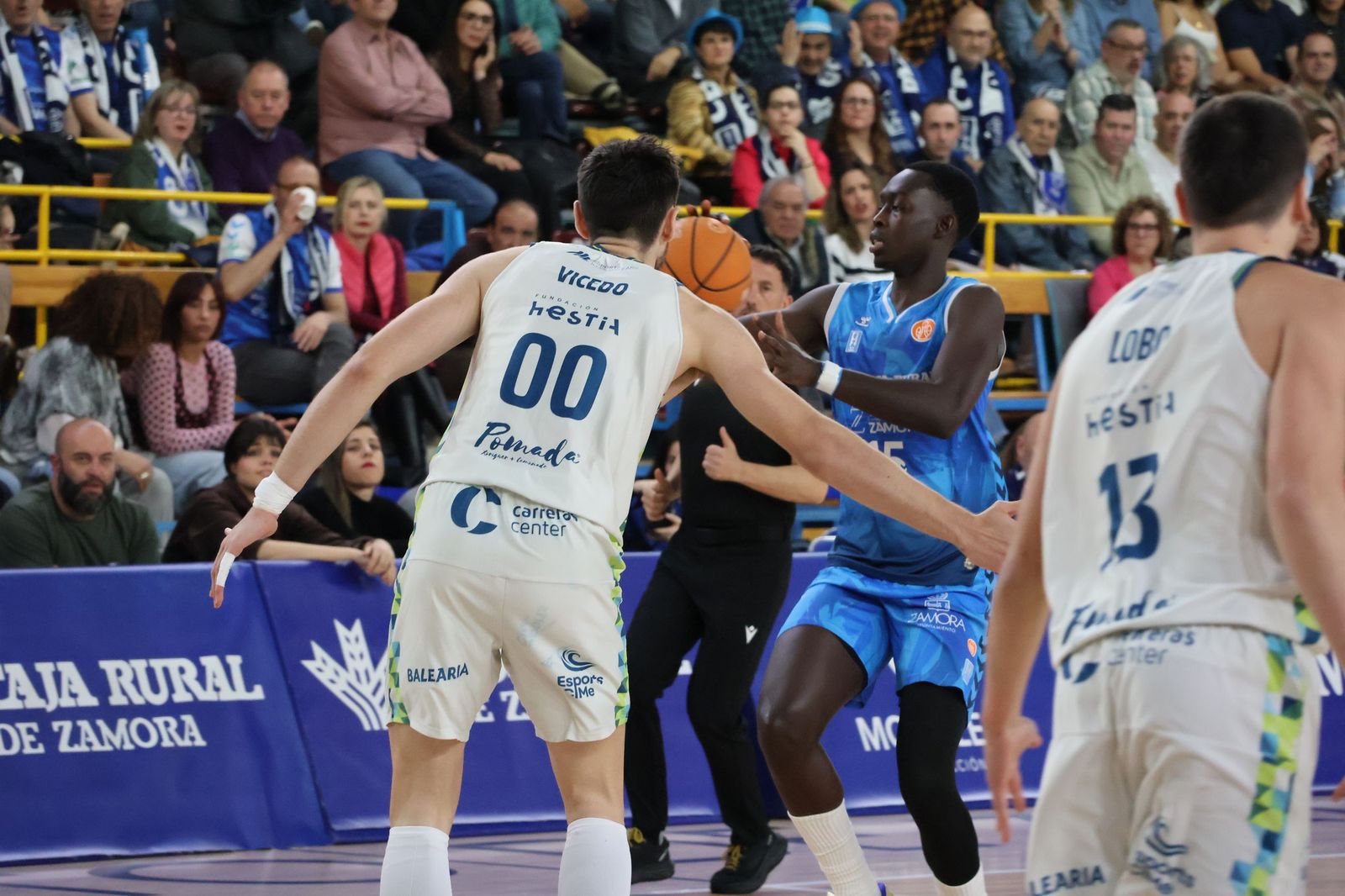 GALERÍA | El duelo entre el CB Zamora y el Hestia Menorca, en imágenes