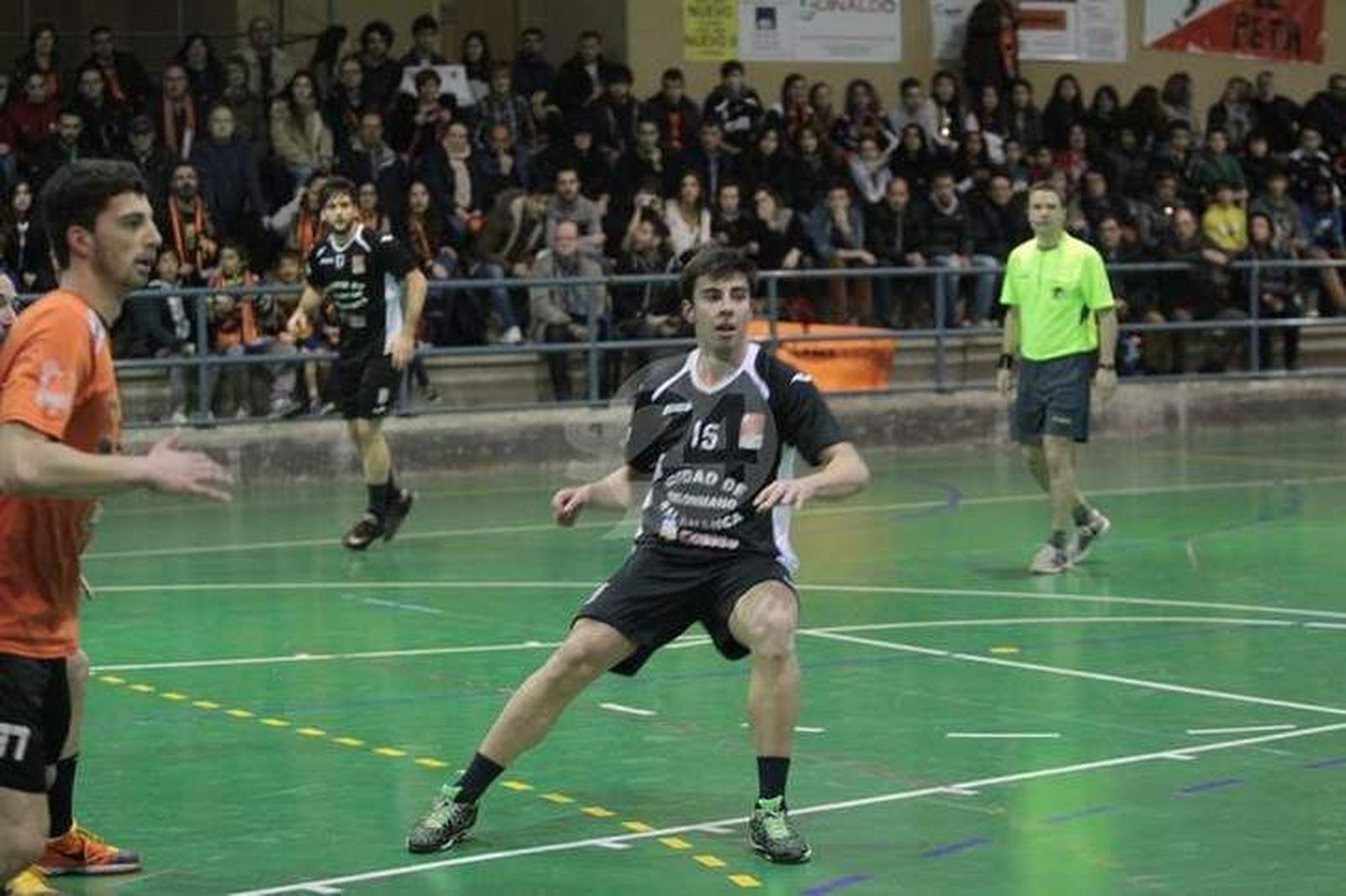 Fran Abajo pasa por el quirófano por su fractura de dedo