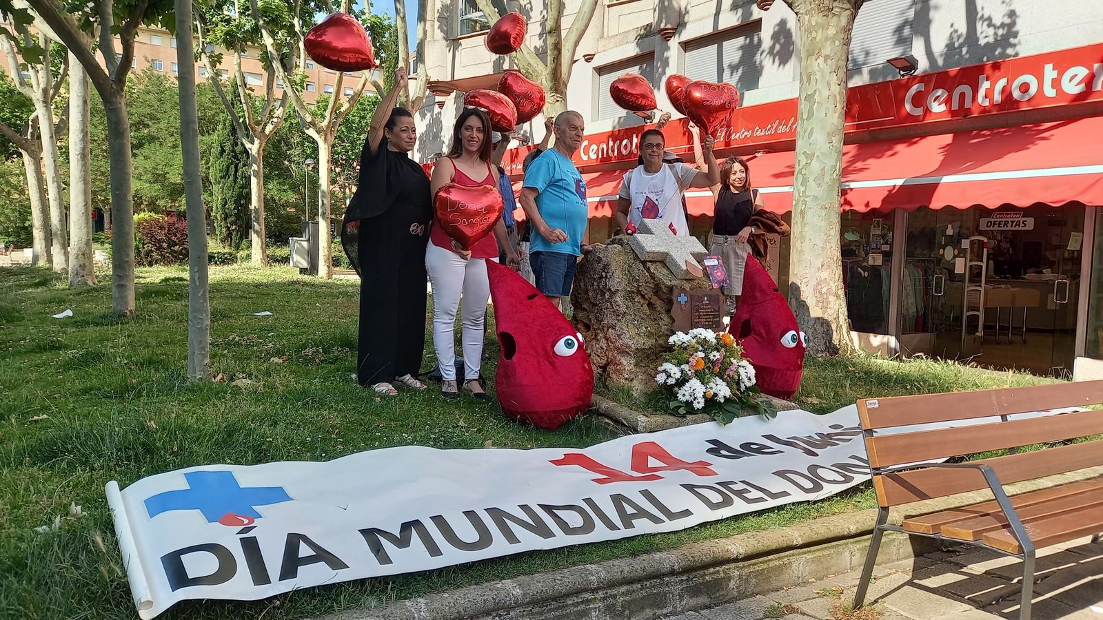 Corazones que vuelan alto por quienes salvan vidas en silencio