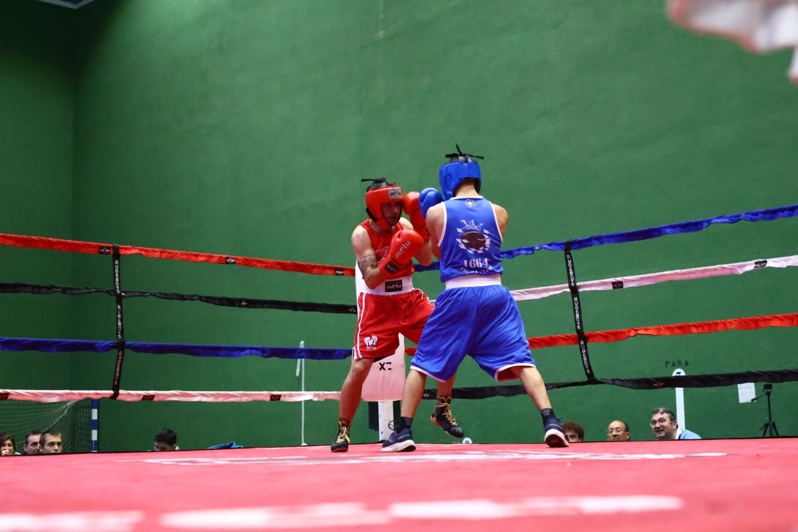 Velada de Boxeo en el Pabellón de San José