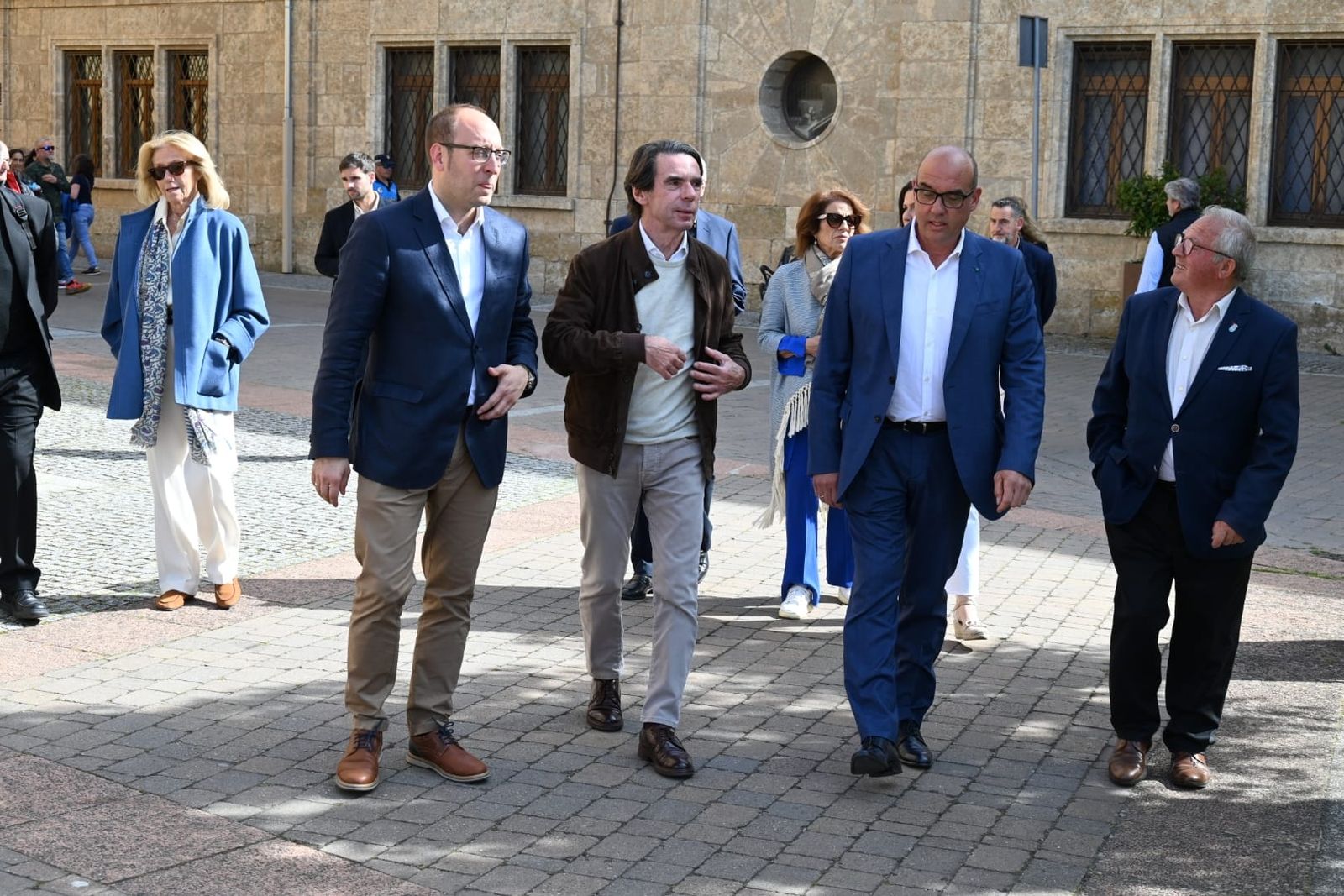Aznar visita la Catedral, la muralla y el casco histórico de Ciudad Rodrigo
