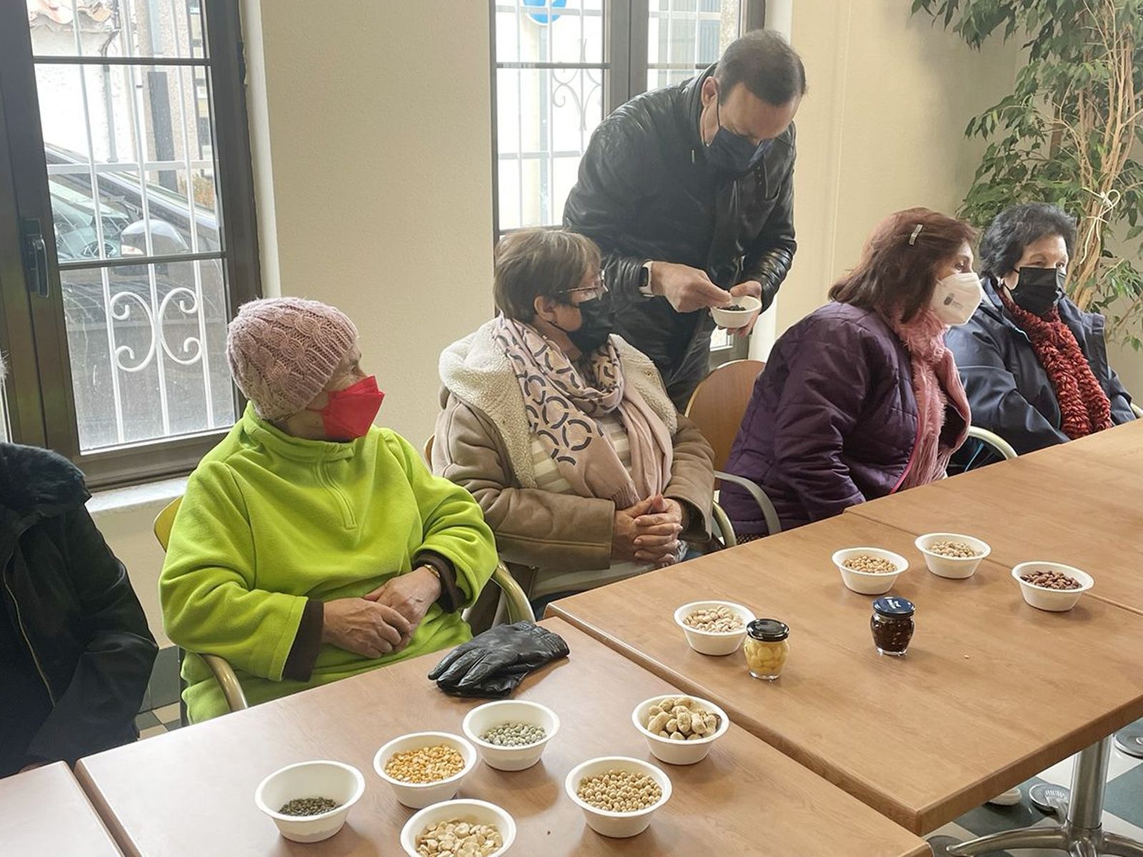 Taller de legumbres para mayores Carbajosa  (2)