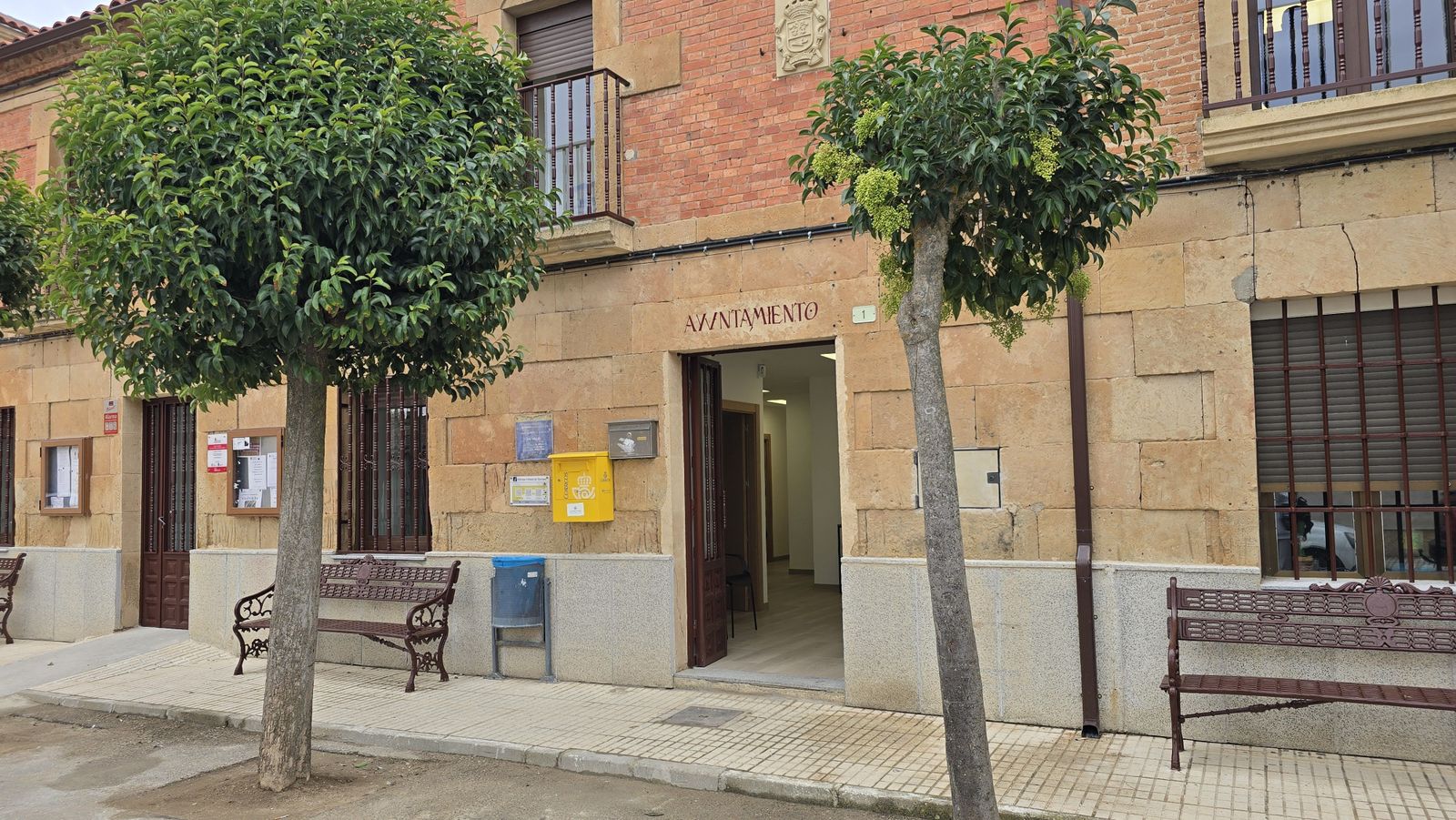 Inauguración del nuevo Ayuntamiento de La Vellés Inauguración del nuevo Ayuntamiento de La Vellés