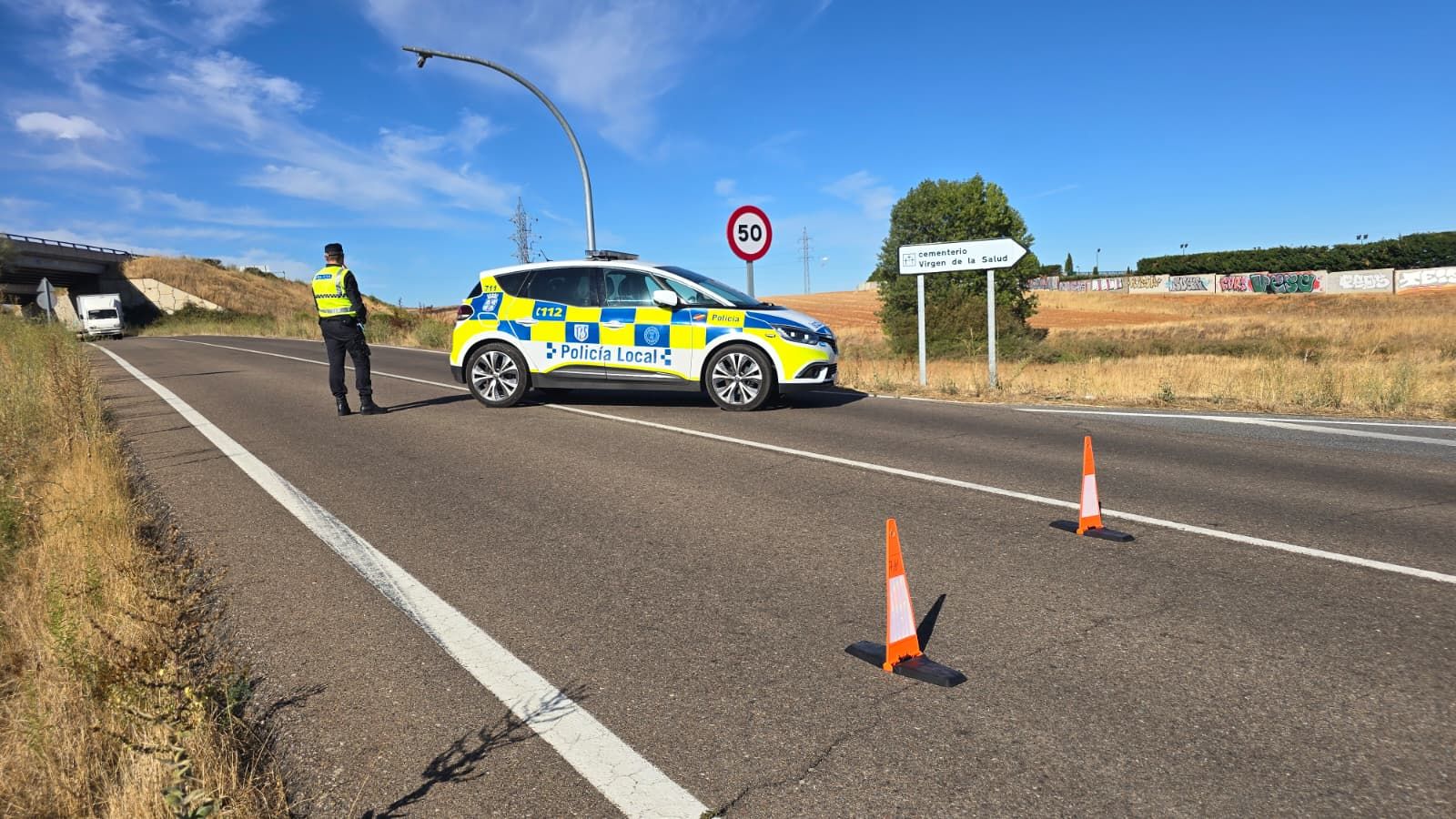 Policía Local corta la carretera a Matilla