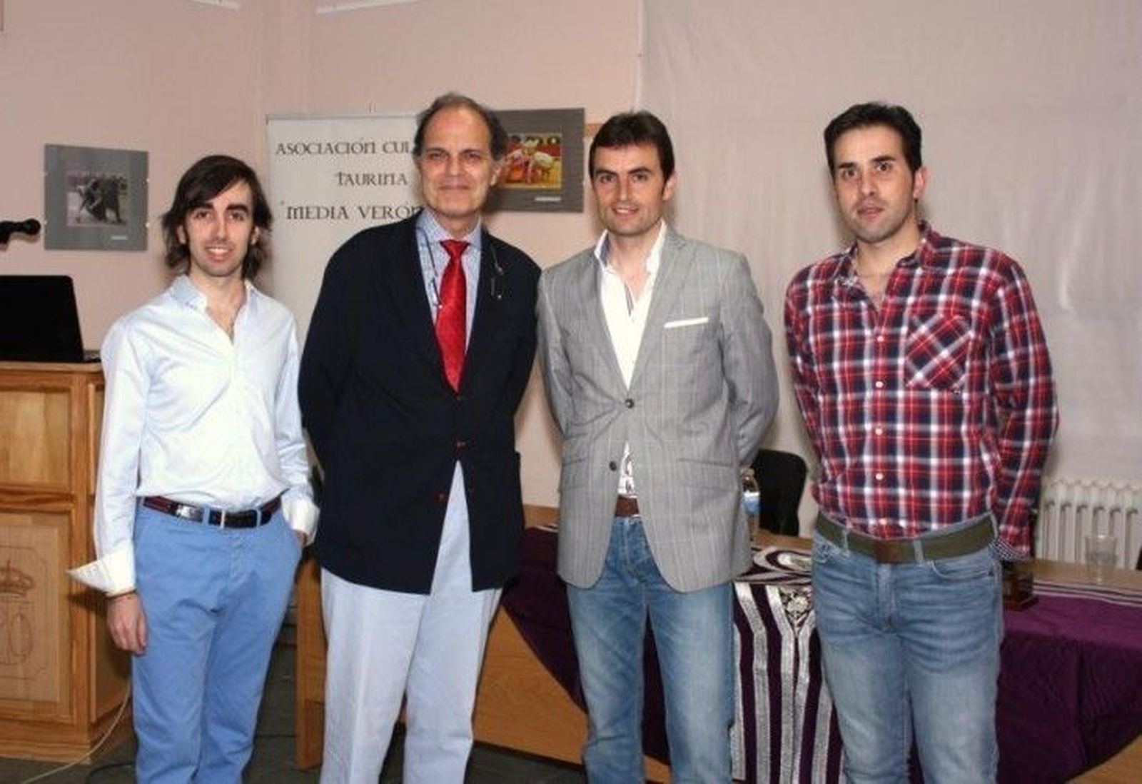 Lección magistral del cirujano Enrique Crespo