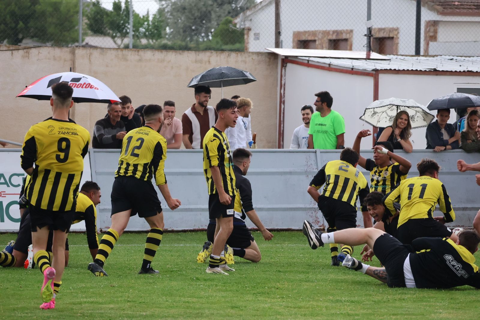 moraleja-cf-asciende-a-regional-de-aficionados-14