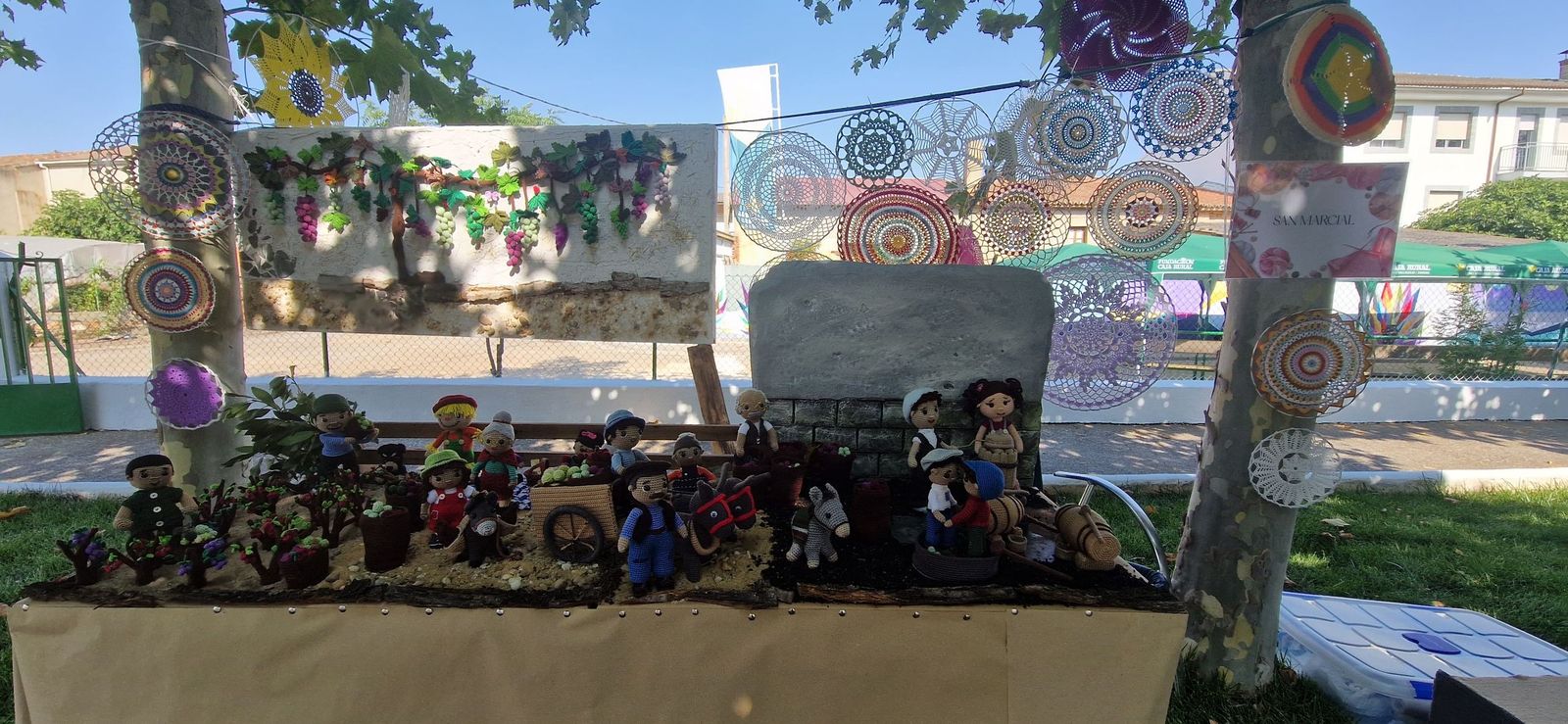 Valdeperdices acoge con éxito el segundo Encuentro Provincial de Tejedoras Rurales