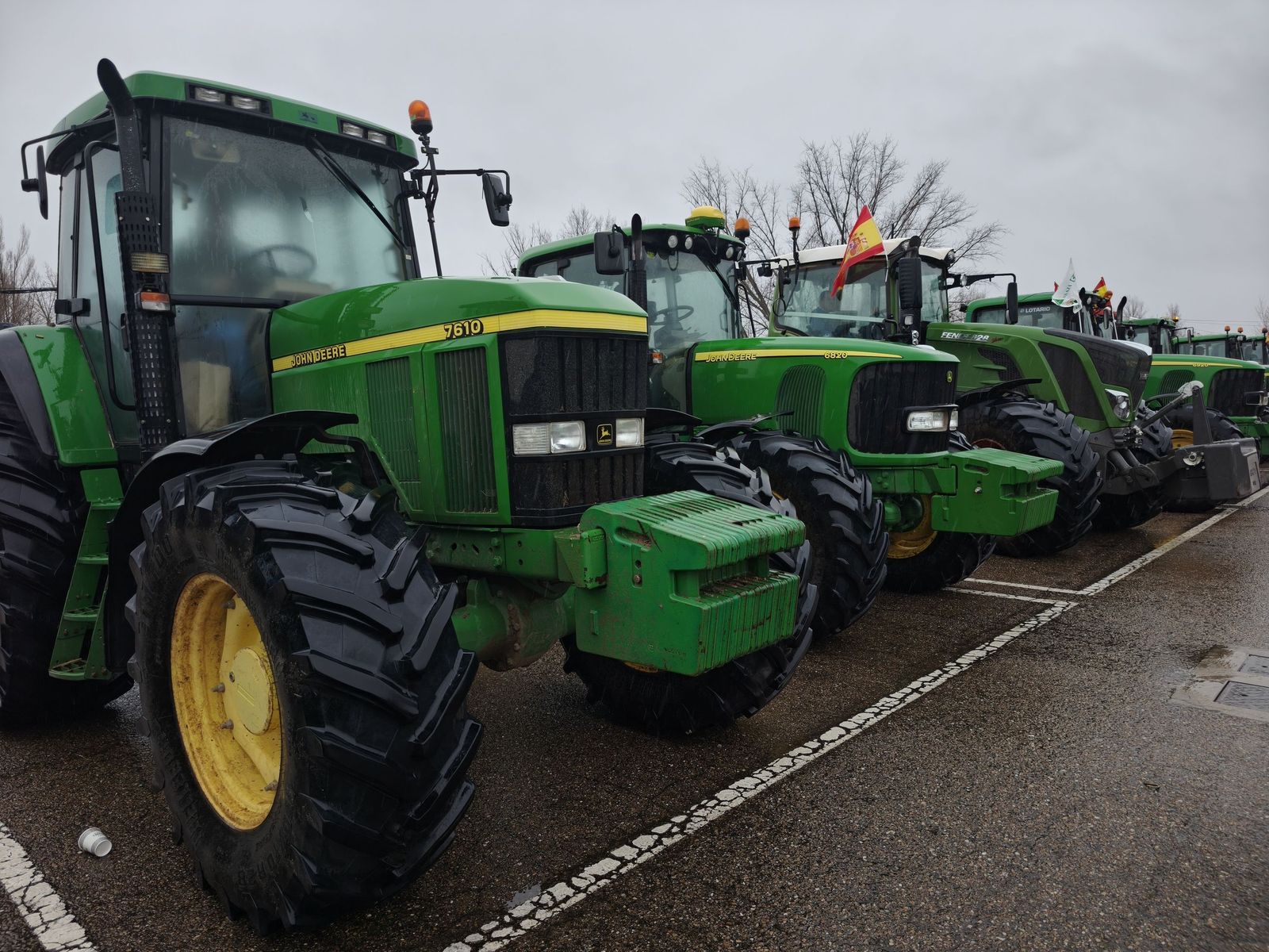 En imágenes la marcha con tractores y vehículos de campo en Salamanca en protesta contra Mercosur