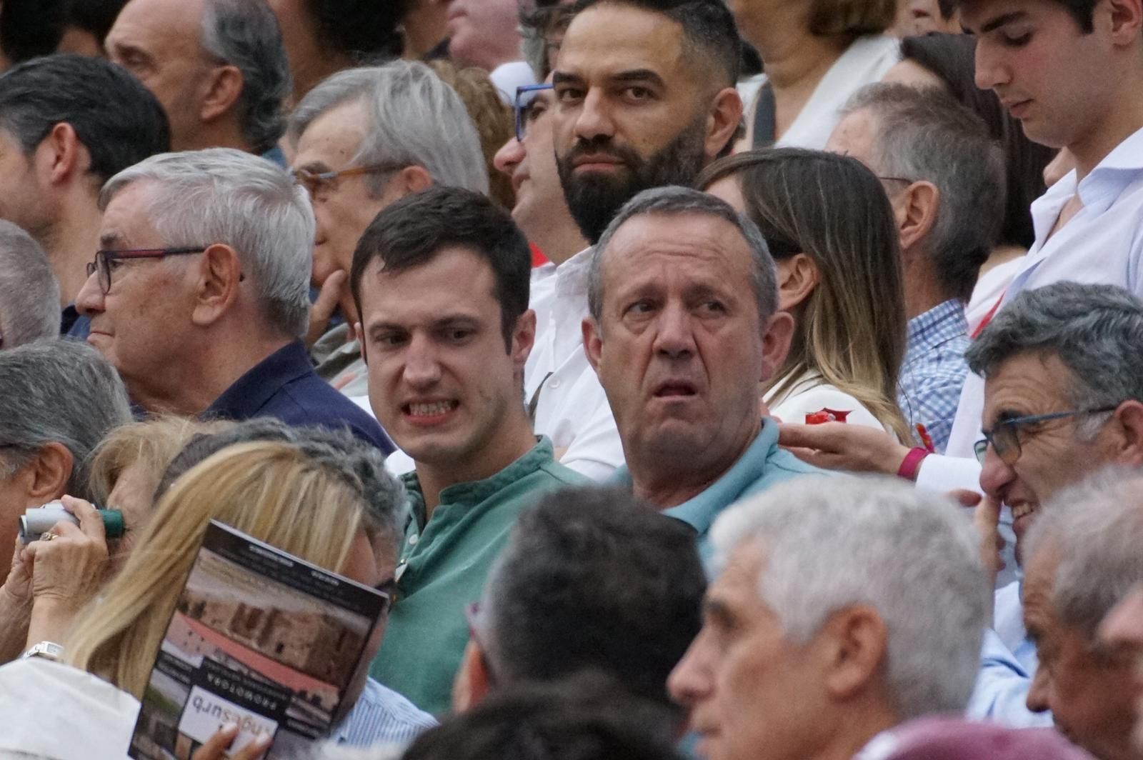 Gran ambiente en La Glorieta para la tarde de toros de Morante de la Puebla, Ismael Martín y Marco Pérez