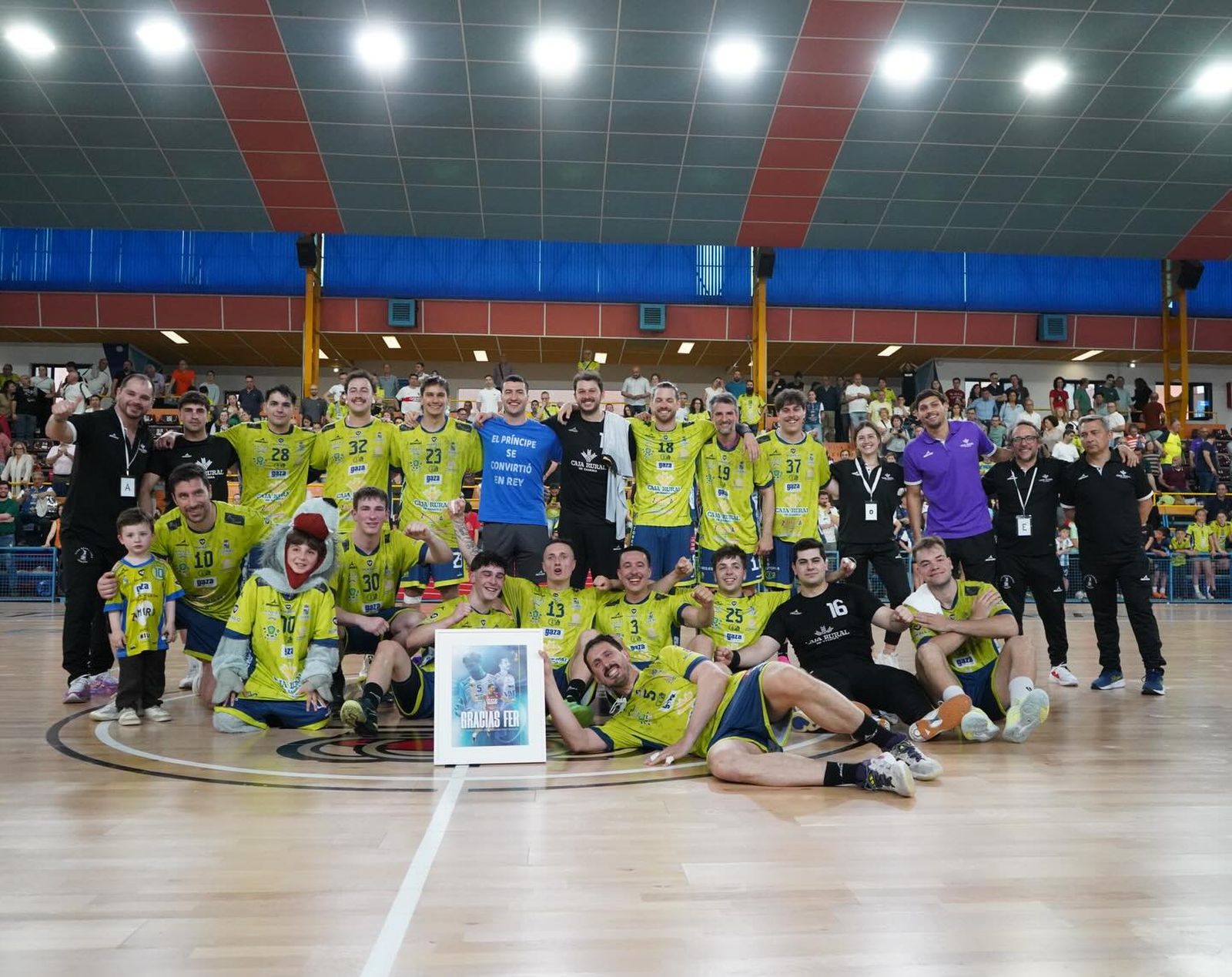 Despedida de Fer Ruiz como jugador del BM Zamora (1)