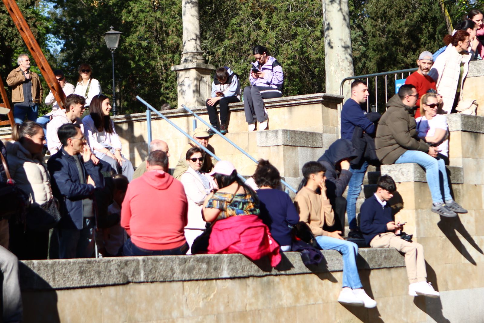Procesión del encuentro de Nuestra Señora de la Alegría y Jesús Resucitado en el Domingo de Resurrección en Salamanca