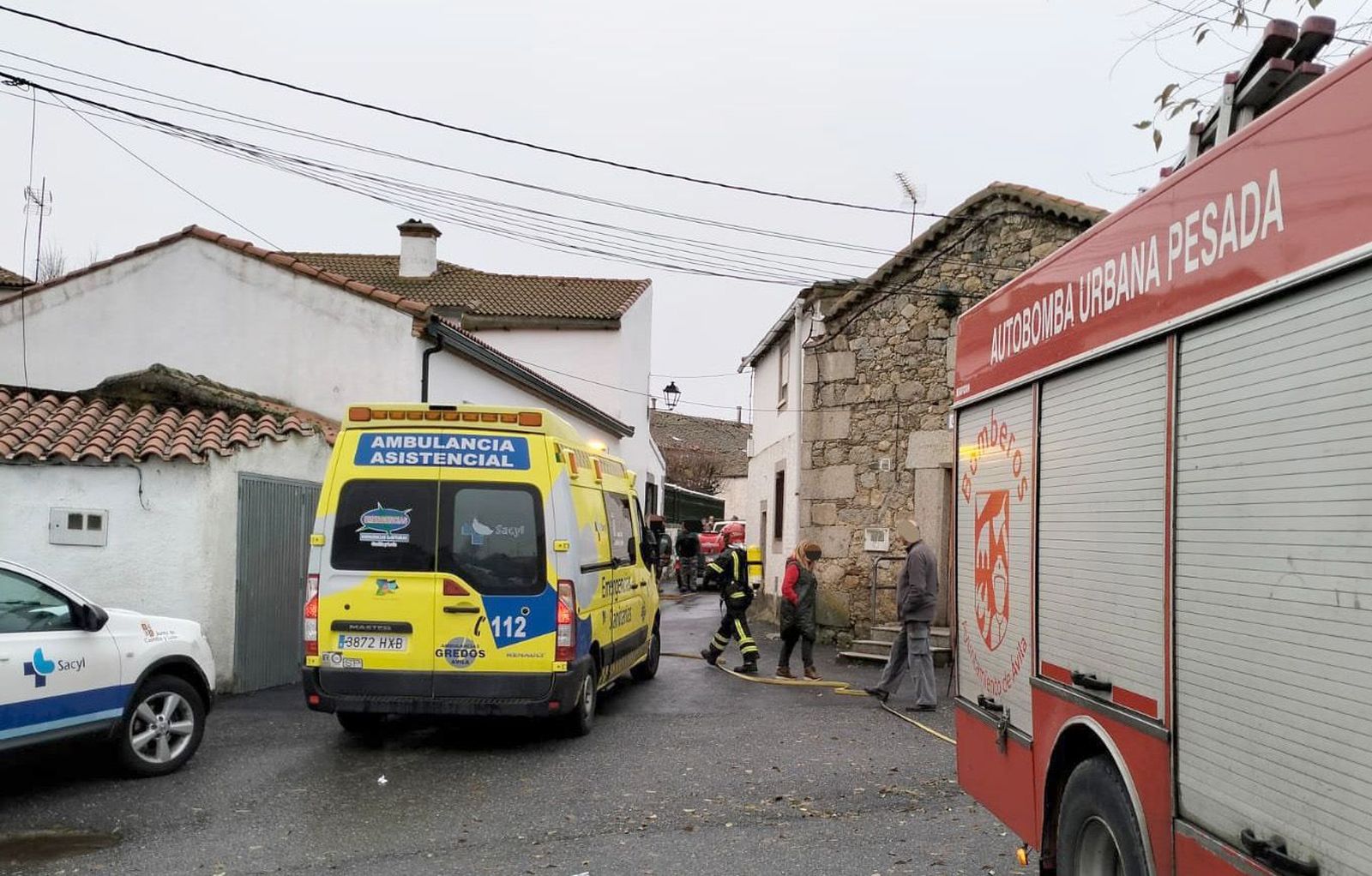 Un herido tras la explosión de una bombona de estufa en Pascualcobo (Ávila)