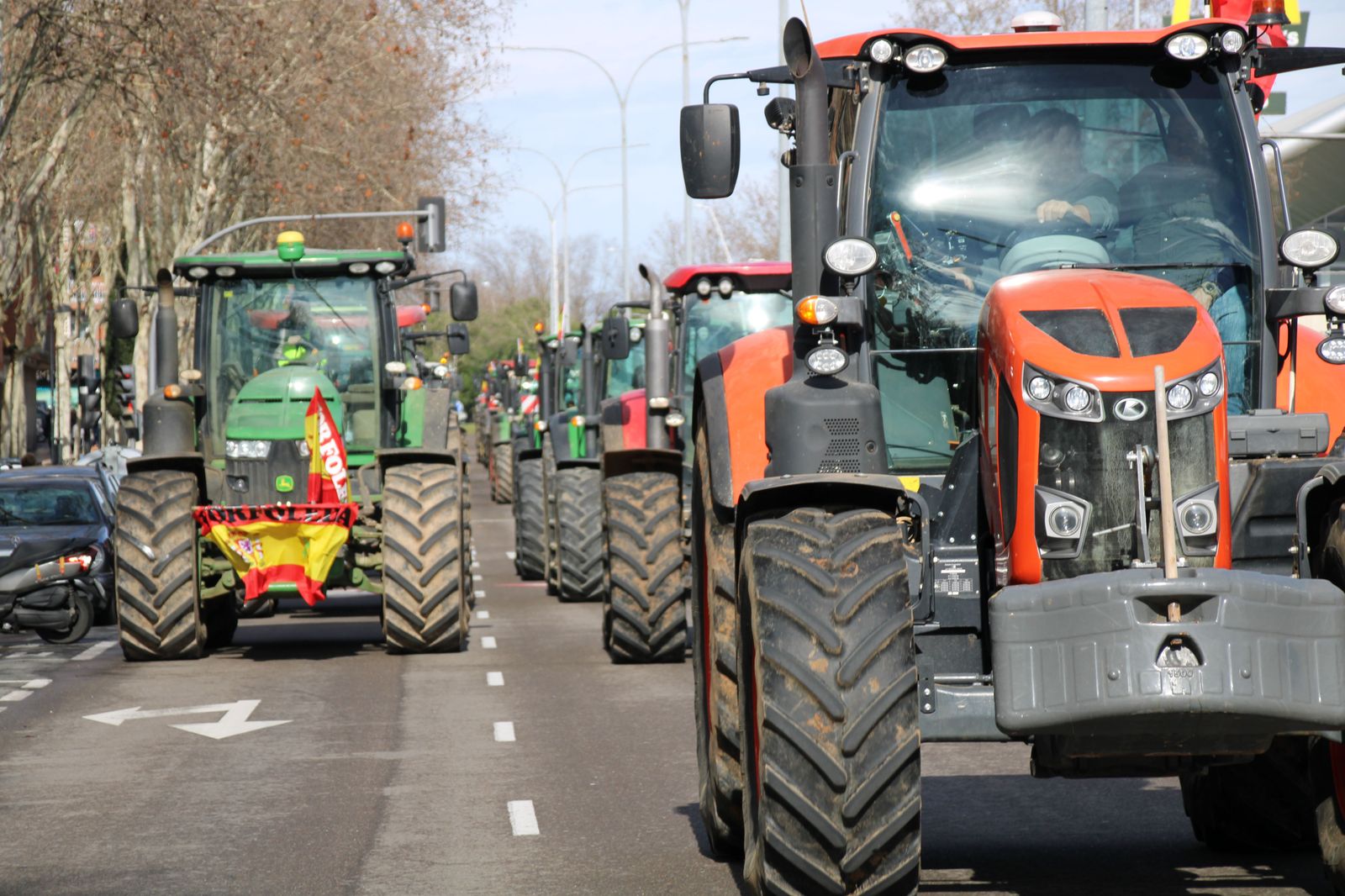 concentracion-profesionales-del-campo-en-el-carrefour-45