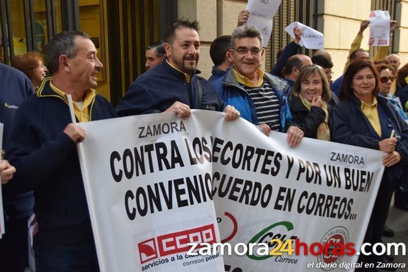 Primera de las tres jornadas de huelga convocadas en Correos