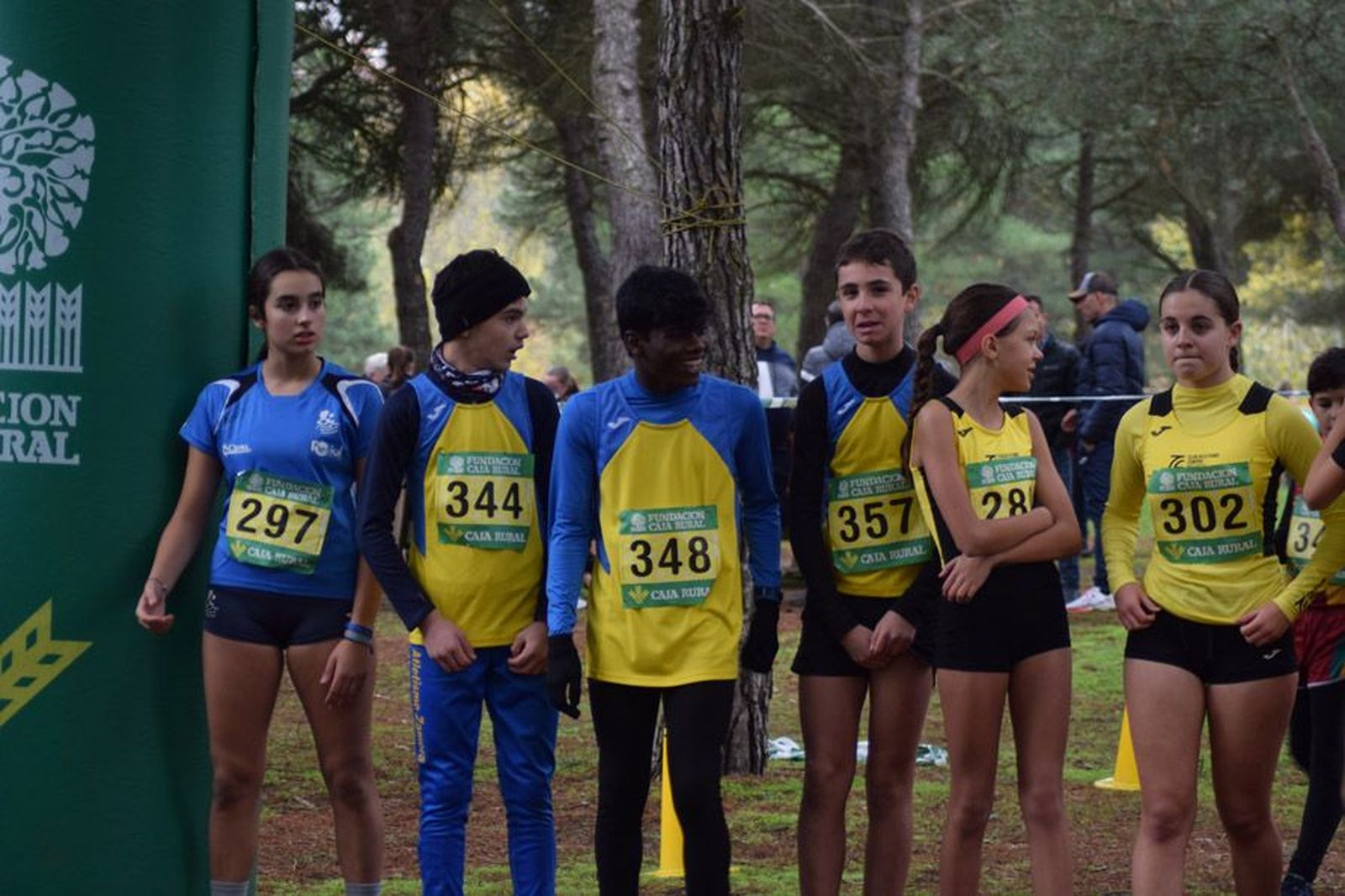 cross-de-otono-en-el-bosque-de-valorio-64