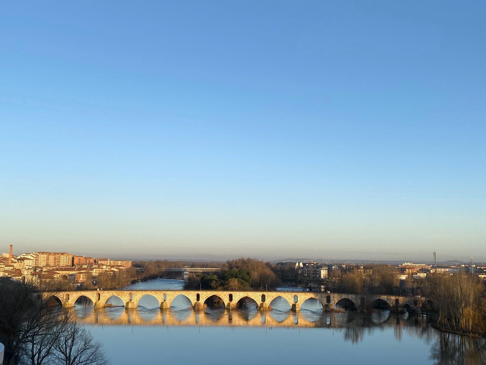 Puente de piedra de la capital zamorana.