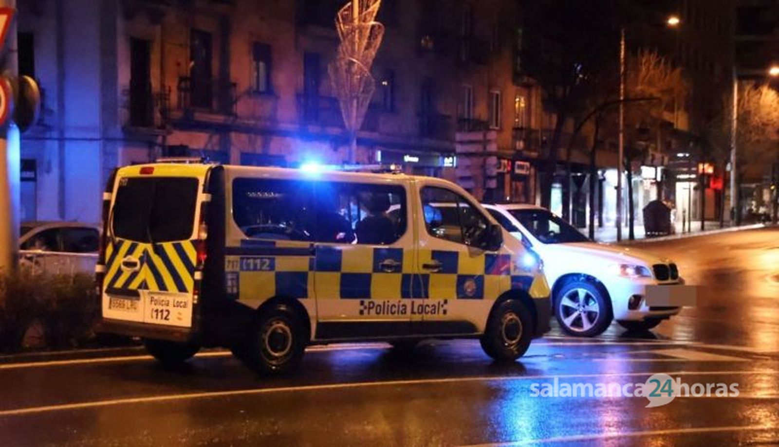 Herido el conductor de un patinete al ser atropellado por un turismo en plaza de España (2)